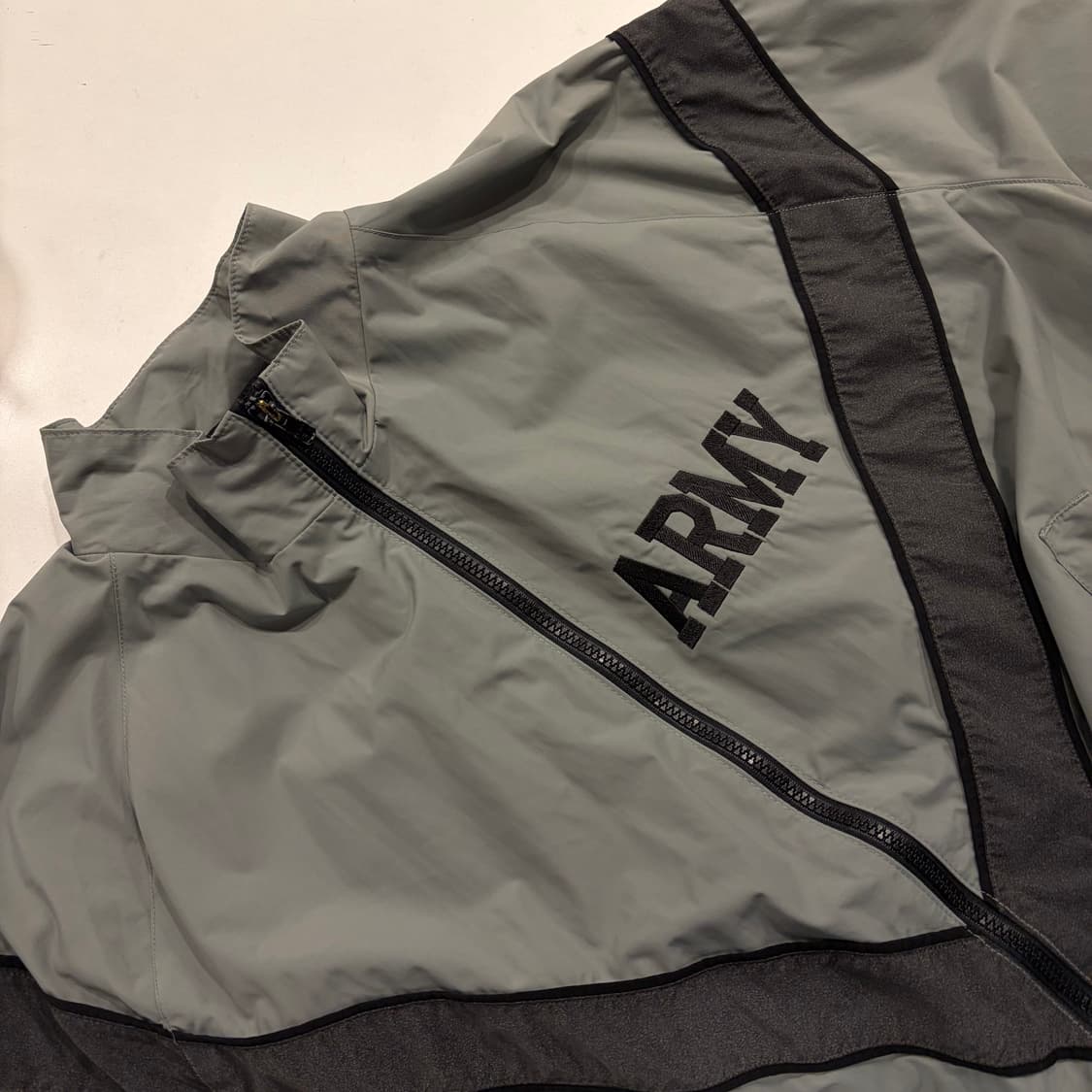 [L] JWOD 미군 Army IPFU 바람막이 자켓 C147 상품이미지3