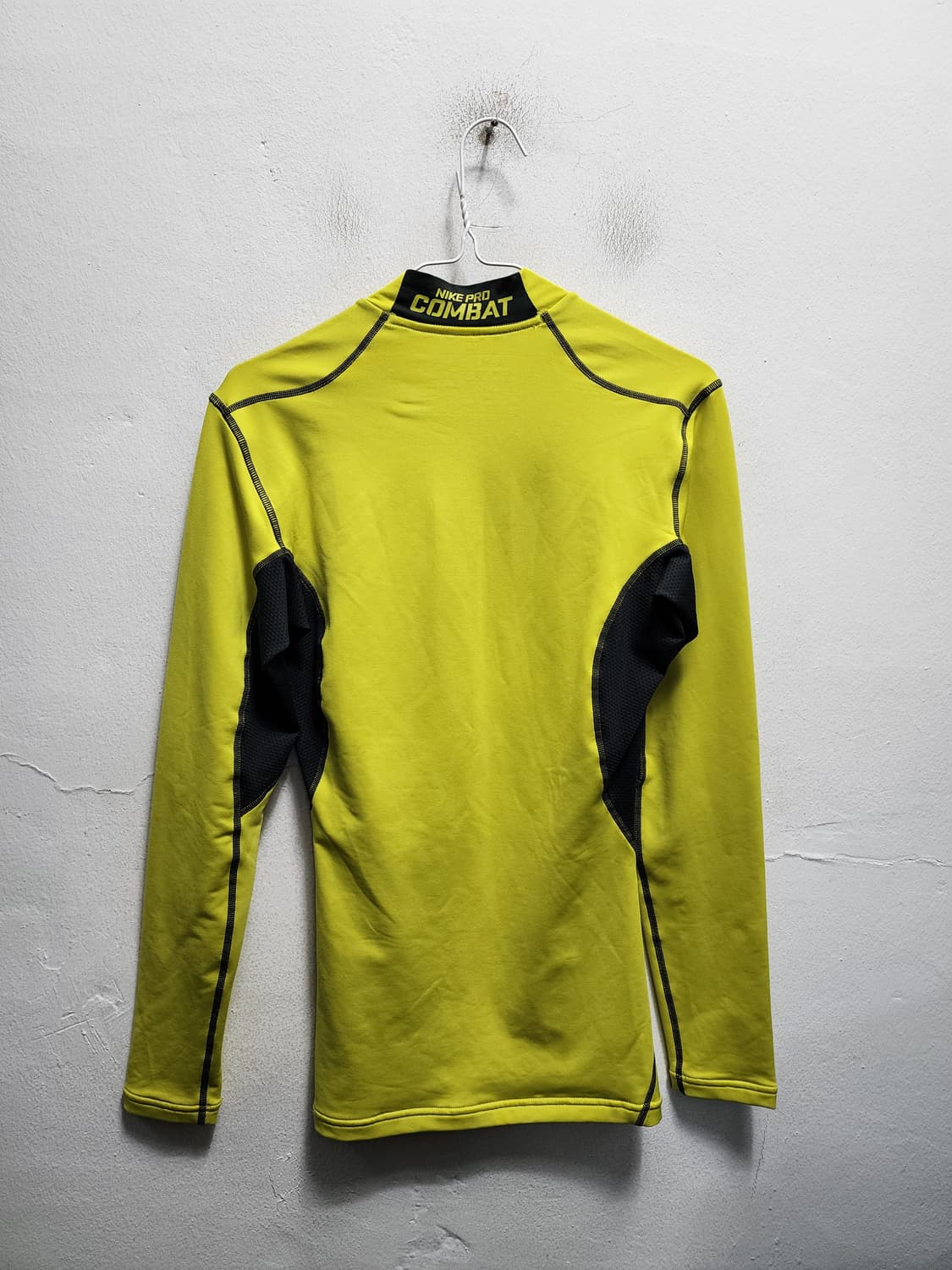 나이키 프로컴뱃 하이퍼웜 긴팔 티셔츠 상품이미지2