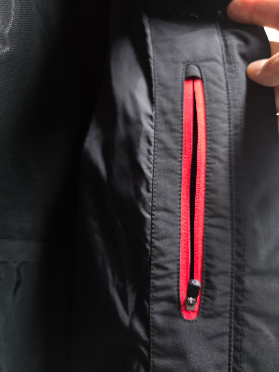 디스커버리 블랙 후드 롱 자켓 105 상품이미지5