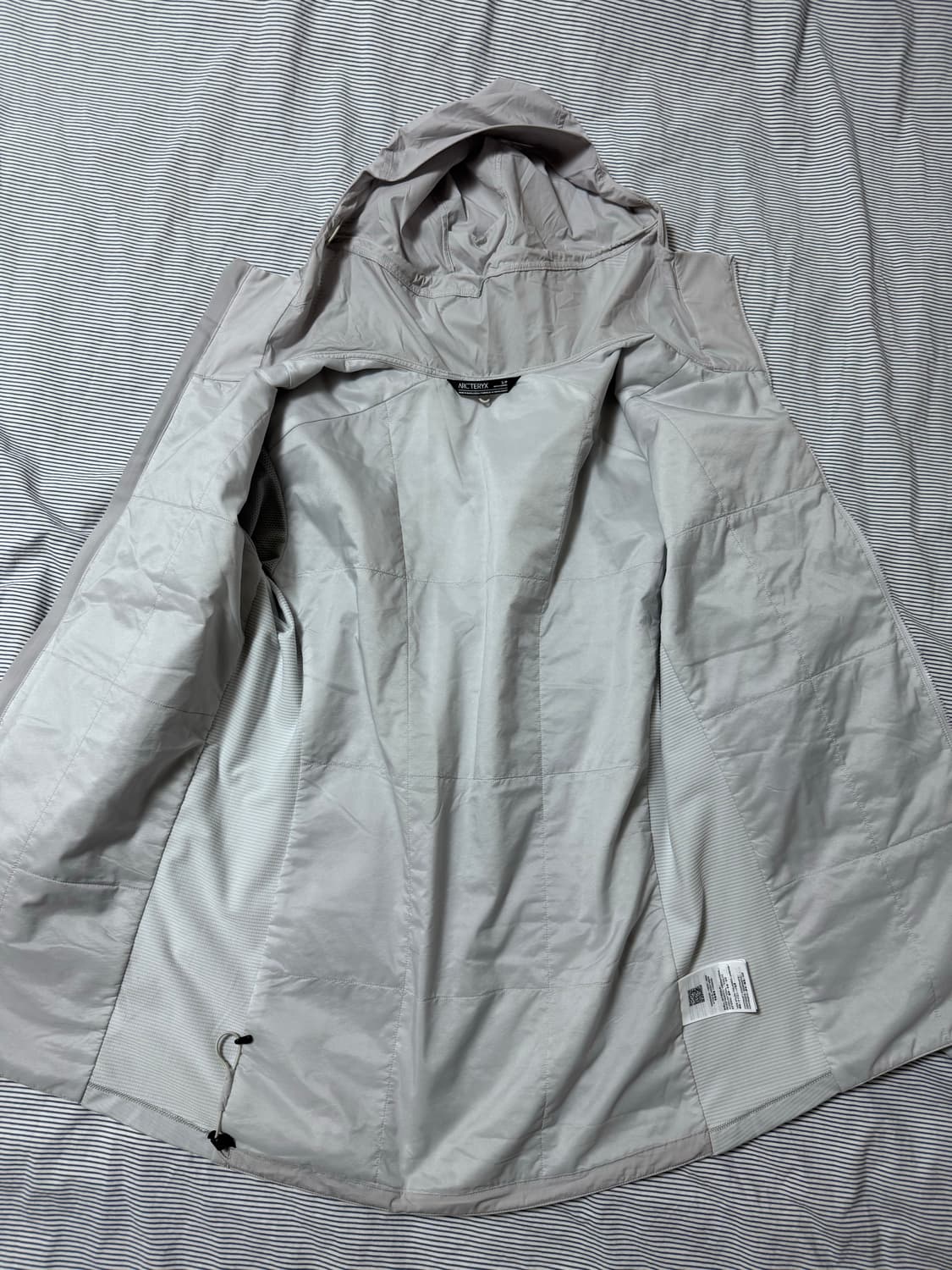 아크테릭스 아톰 SL 후디 솔리튜드 상품이미지9