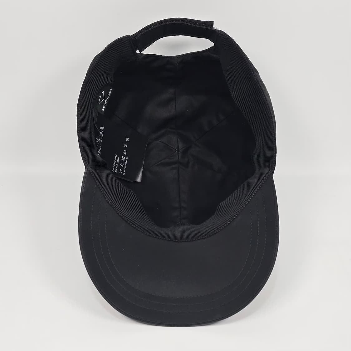 프라다 삼각로고 리나일론 볼캡 ( 58cm ) 상품이미지7