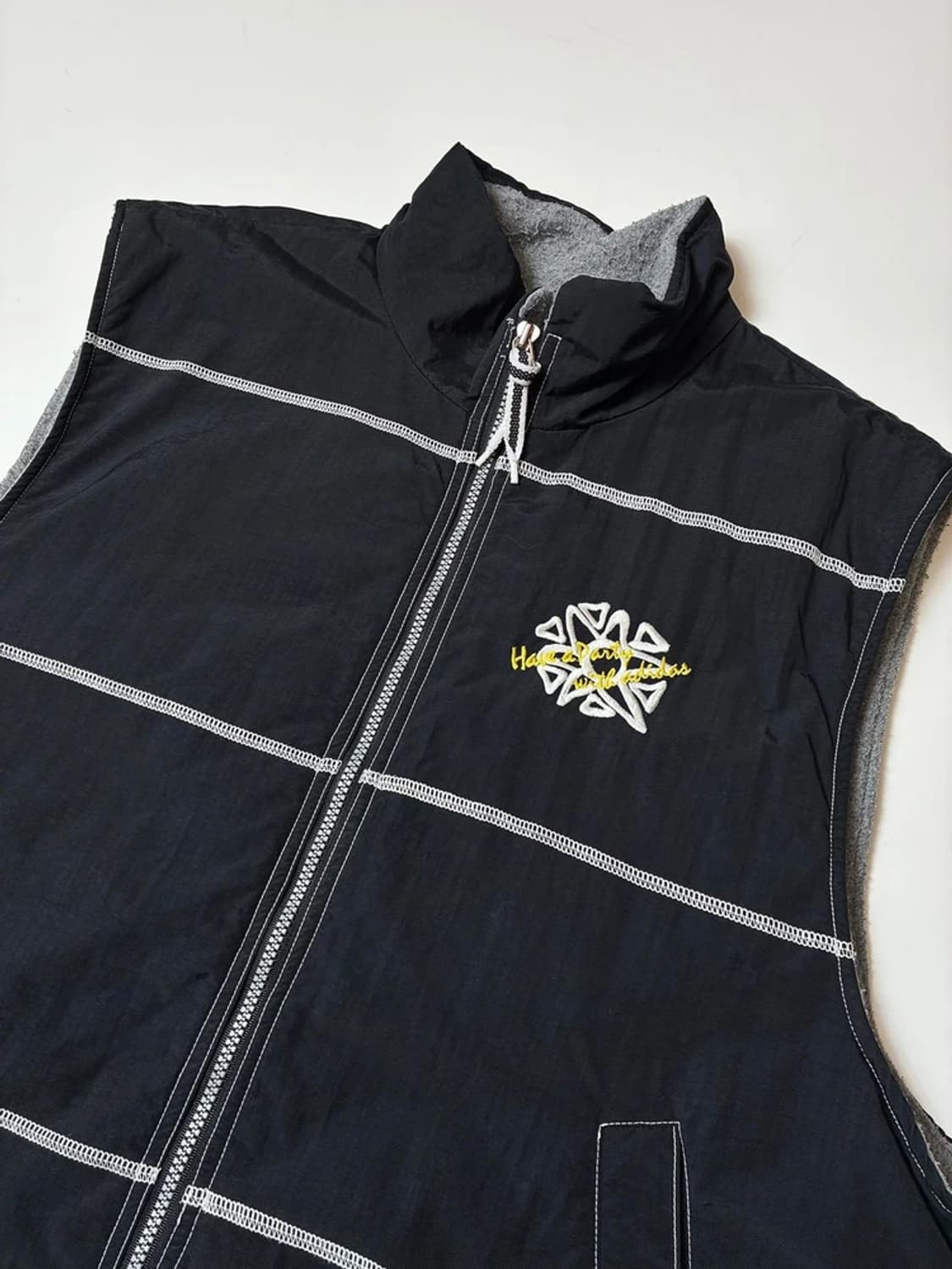 아디다스 90's 올드스쿨 플리스 베스트 PN8903 상품이미지2