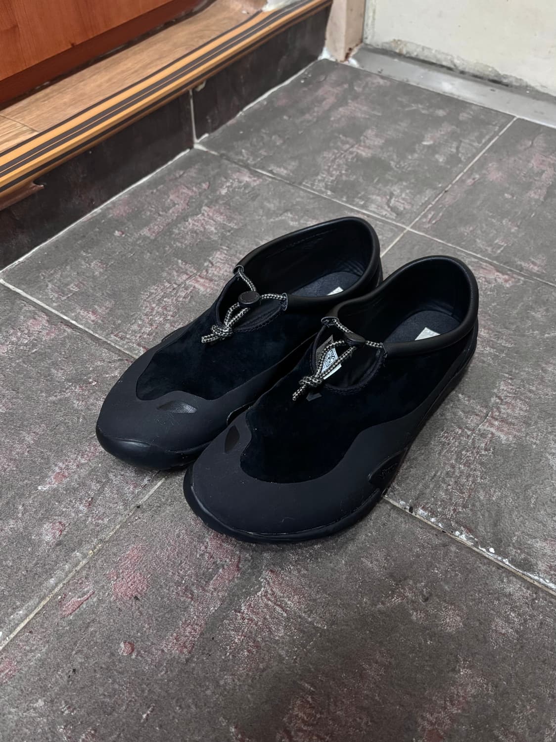 뉴발란스 도쿄디자인 스튜디오 mt10t 블랙 285 상품이미지1