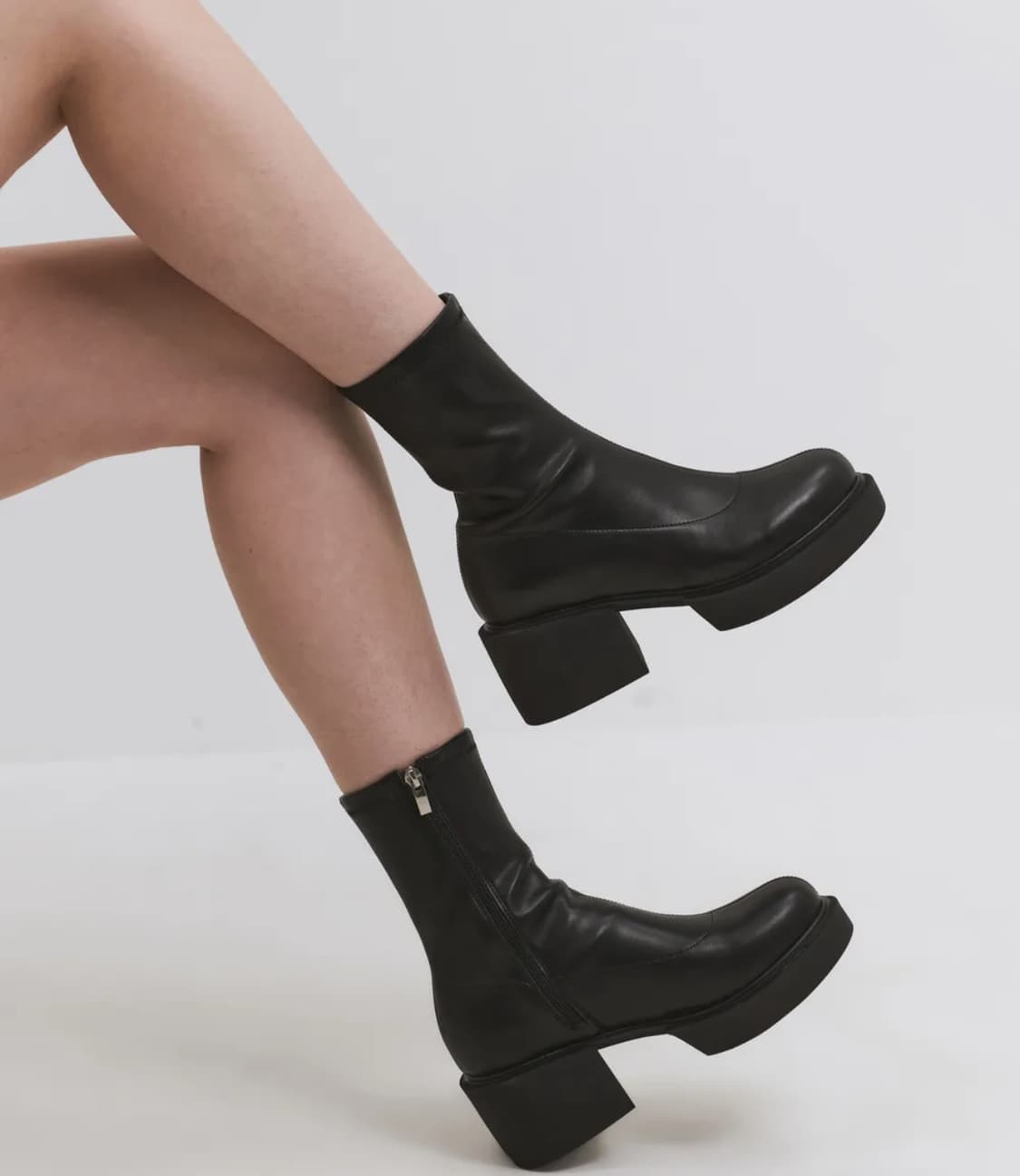 라운드 토 가보시 스판 앵클부츠  (6.5cm/1color) 상품이미지1