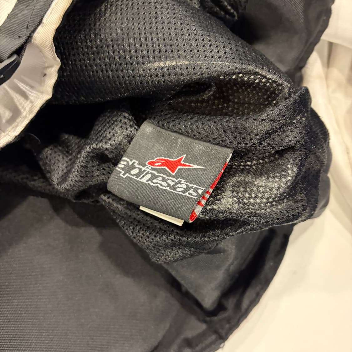 [XL] 알파인스타 매쉬 블랙/화이트 라이딩 자켓 D764 상품이미지8