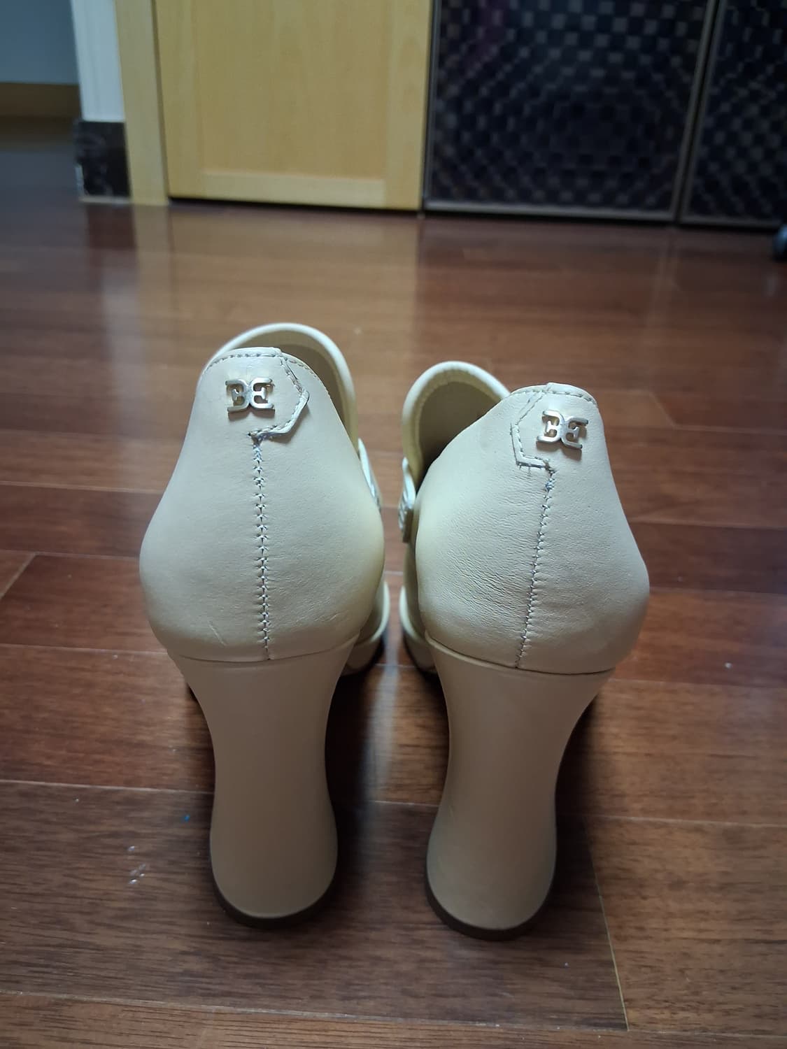 Sam Edelman 아이보리 통굽 로퍼 8 사이즈 (250) 상품이미지3