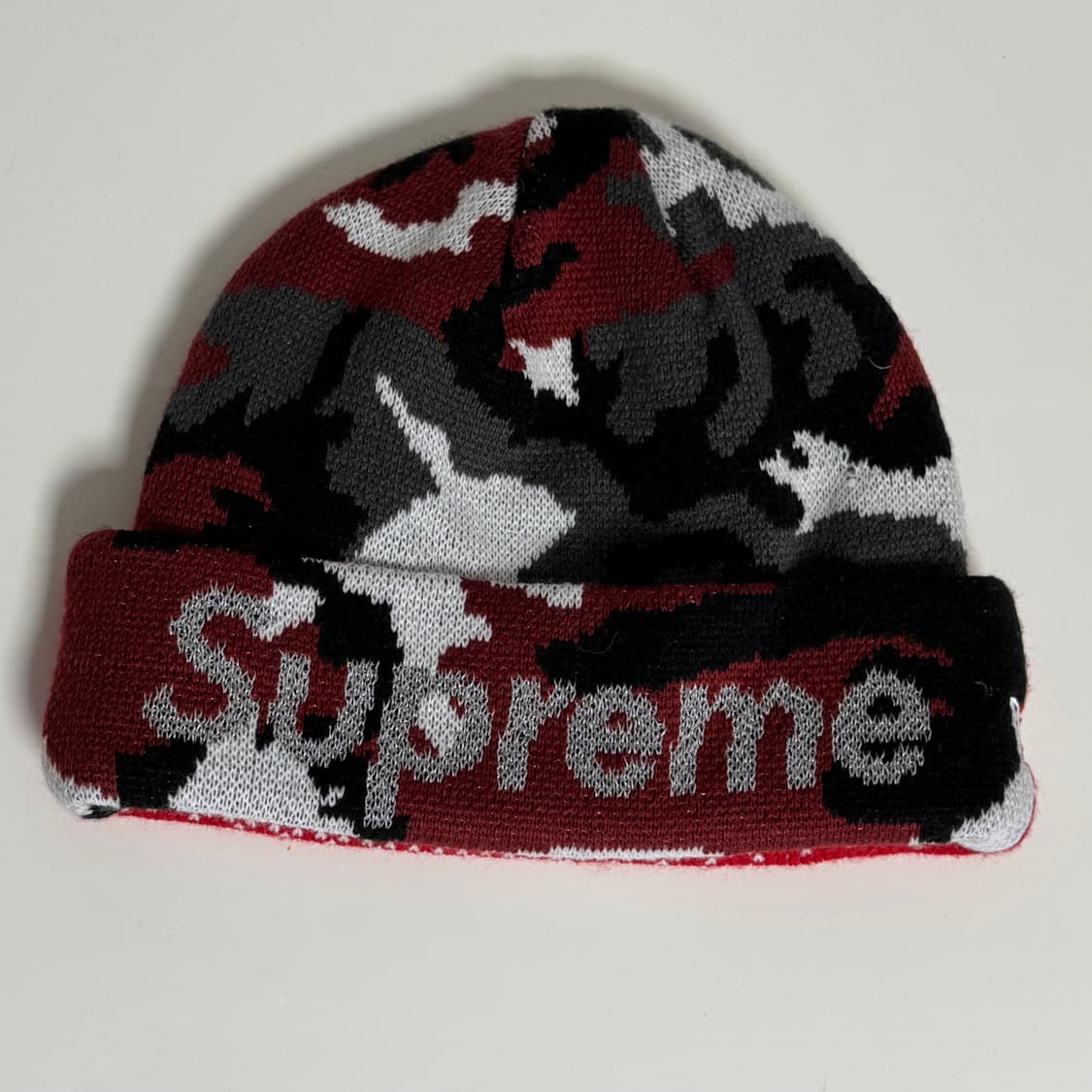 Supreme 슈프림 뉴에라 스플릿 비니 레드 FW22 상품이미지2