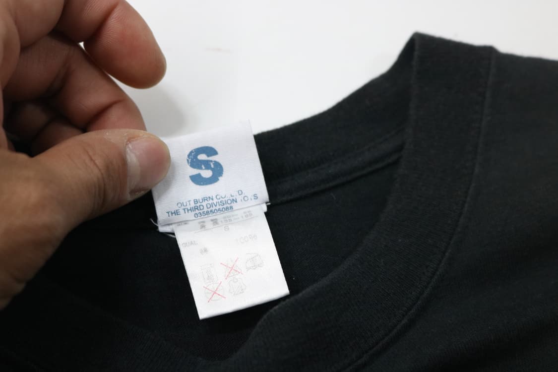 디즈니 미키 마우스 빈티지 플레임 로고 블랙 반팔 티셔츠 (S) 상품이미지7