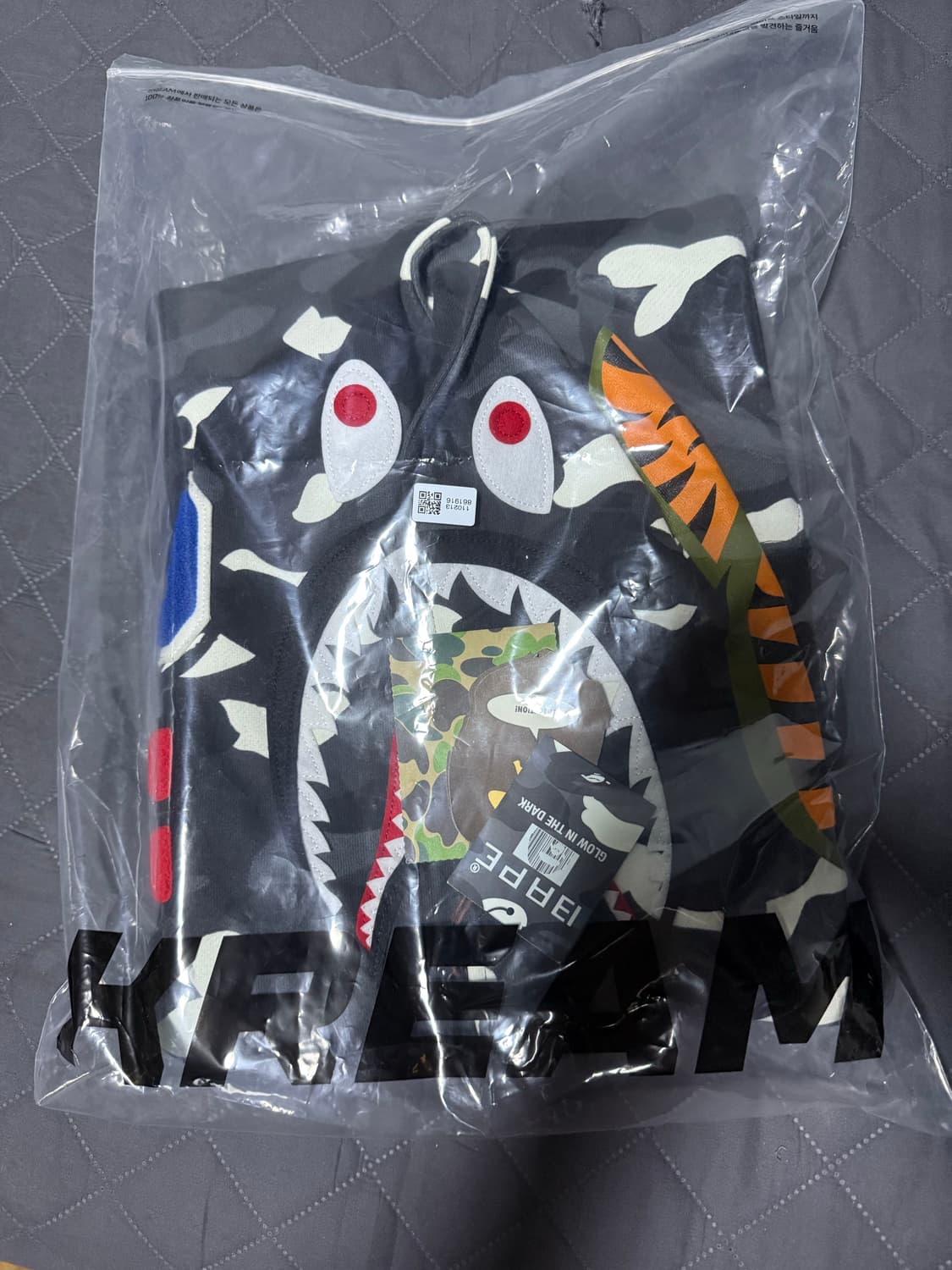 베이프 흑개 후드티 상품이미지1