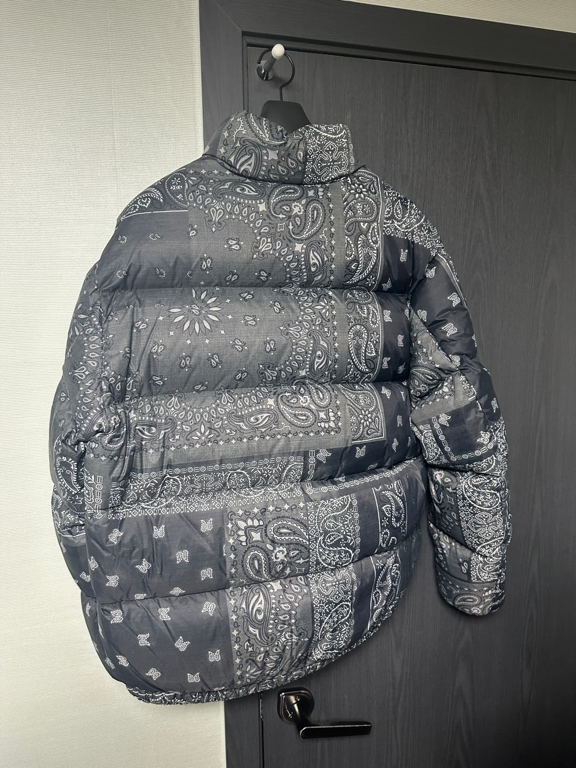 디스이즈네버댓 페이즐리 패딩 L 상품이미지2