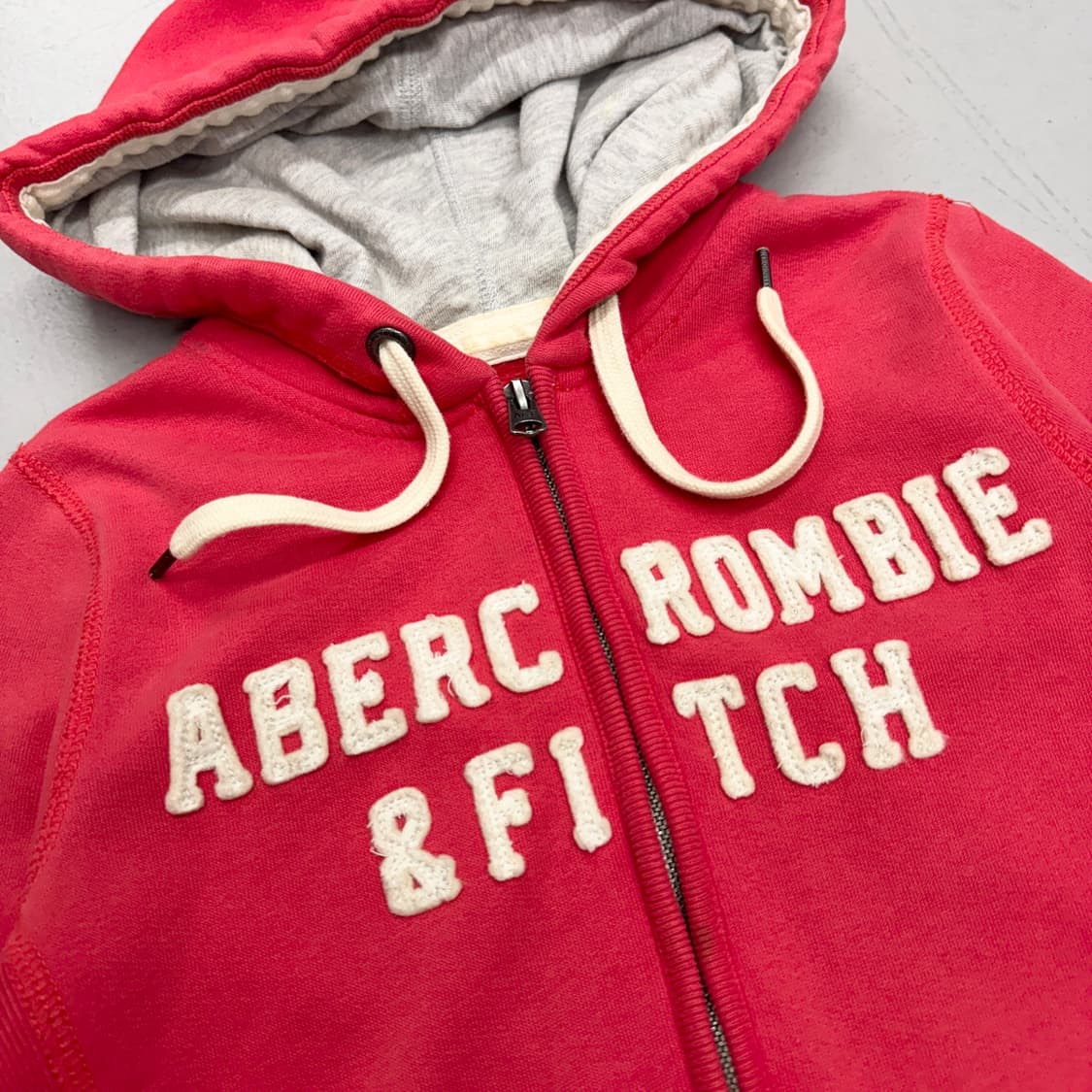 아베크롬비 Y2K 딱붙 아치로고 후드집업 상품이미지3
