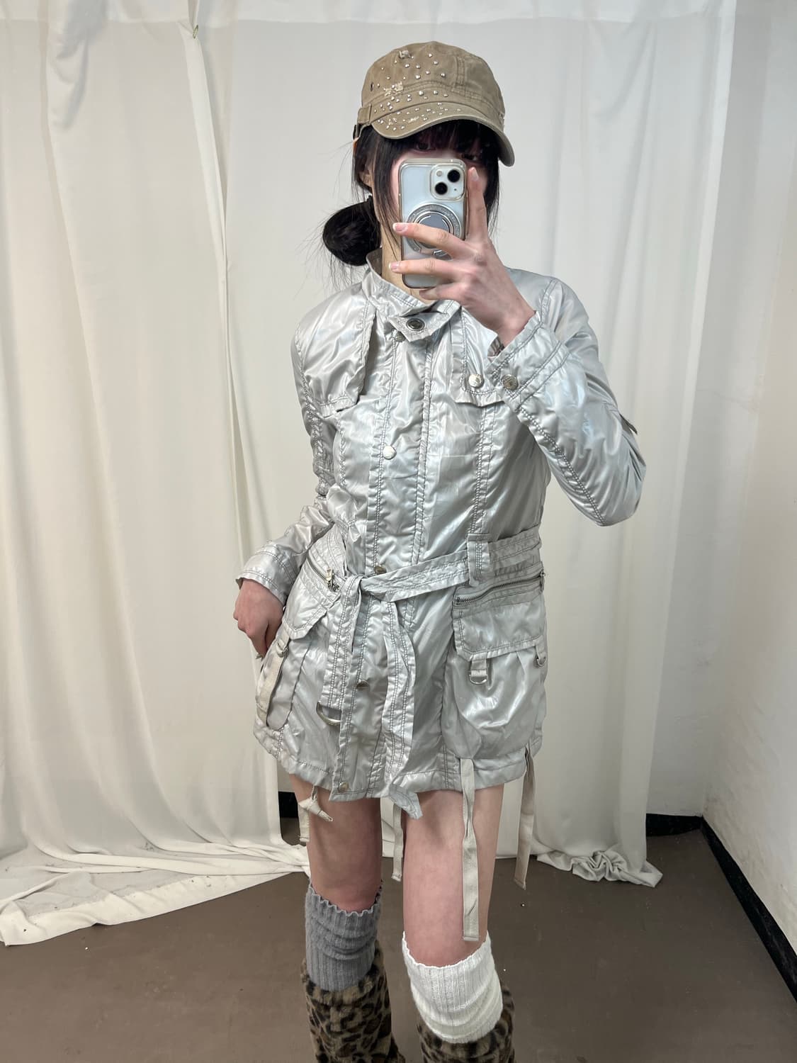 UGIZ Y2K 실버 나일론 자켓 상품이미지5