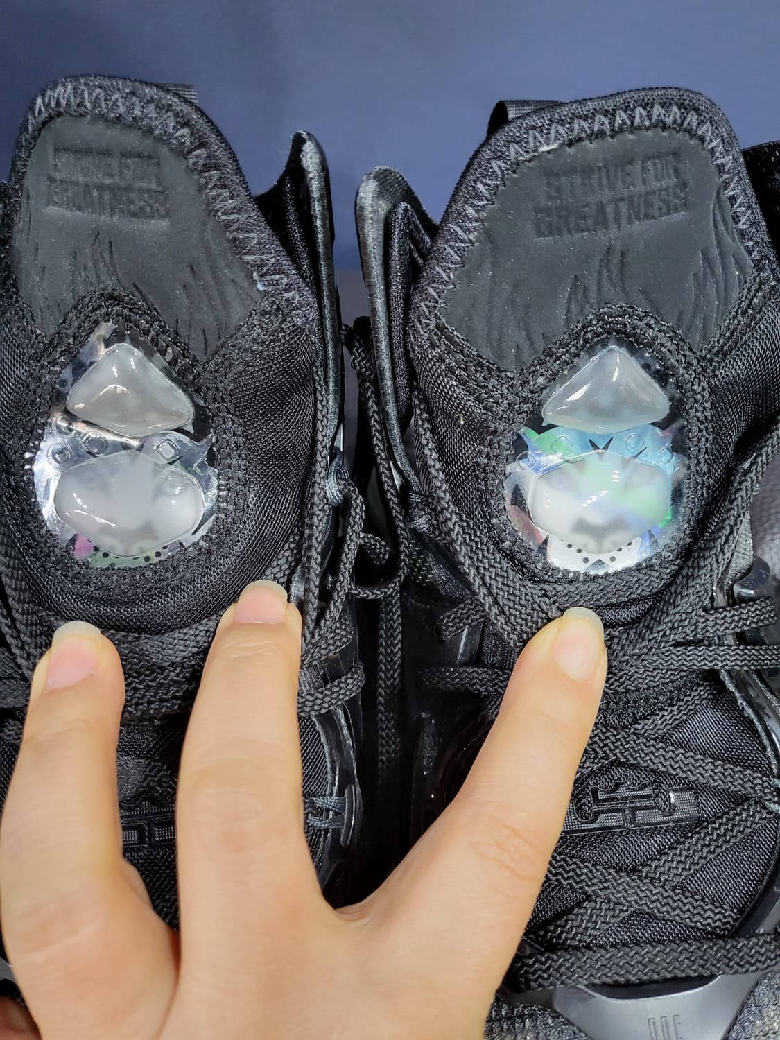 나이키 르브론 글로우 농구화 상품이미지2