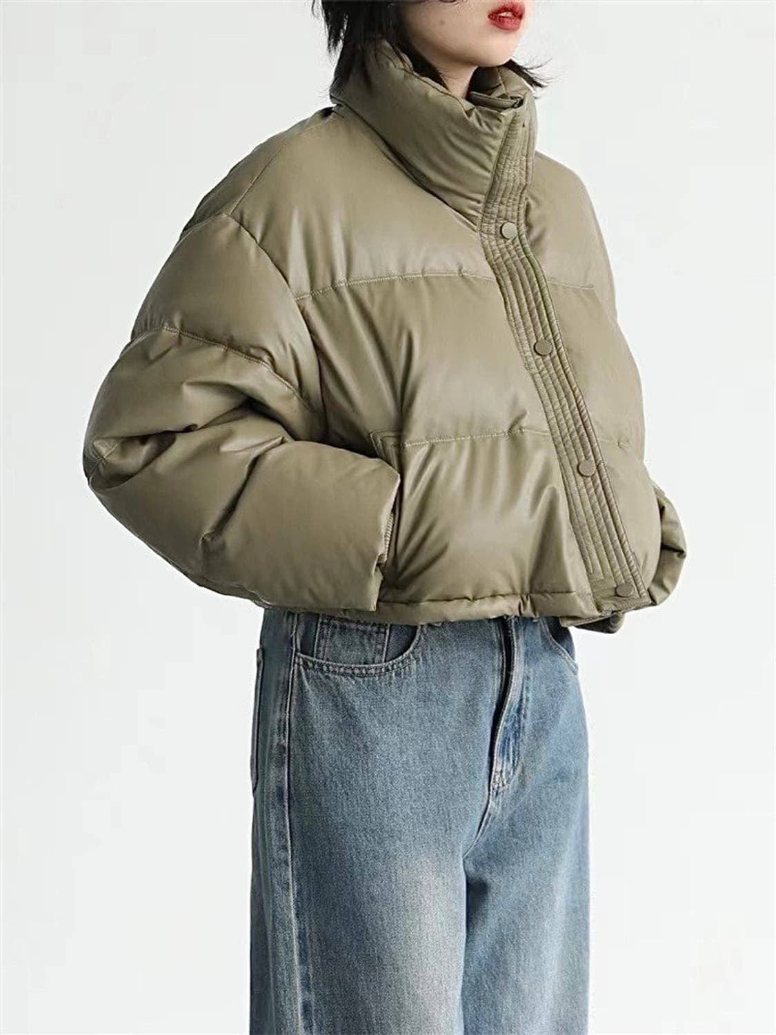 보세 카키 유광 크롭 숏 패딩 하이넥 웰론 점퍼 글로시 푸퍼 가죽 레더 상품이미지3