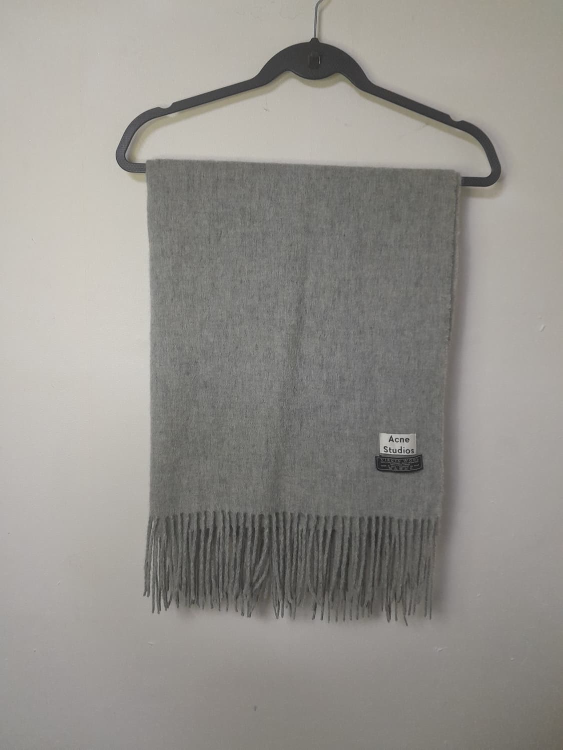 아크네 스튜디오 그레이 와이드 울머플러 72*200 상품이미지1