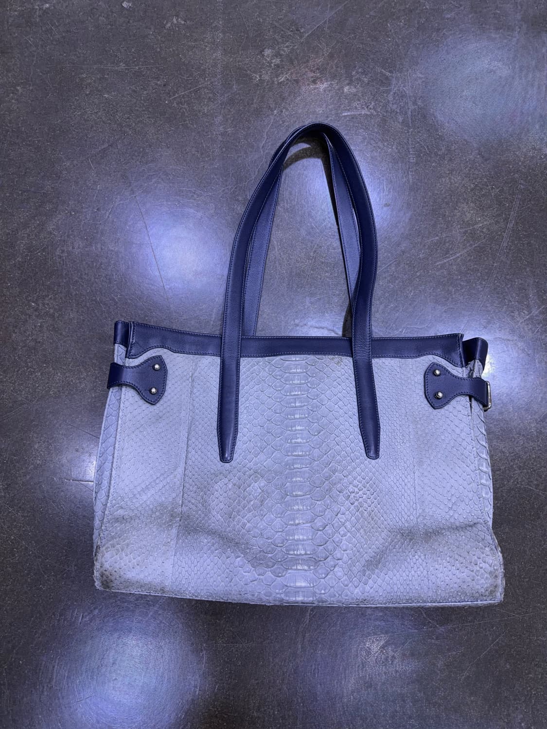 뱀피 레더 가죽 핸드메이드 네이비 그레이 토트백 상품이미지1