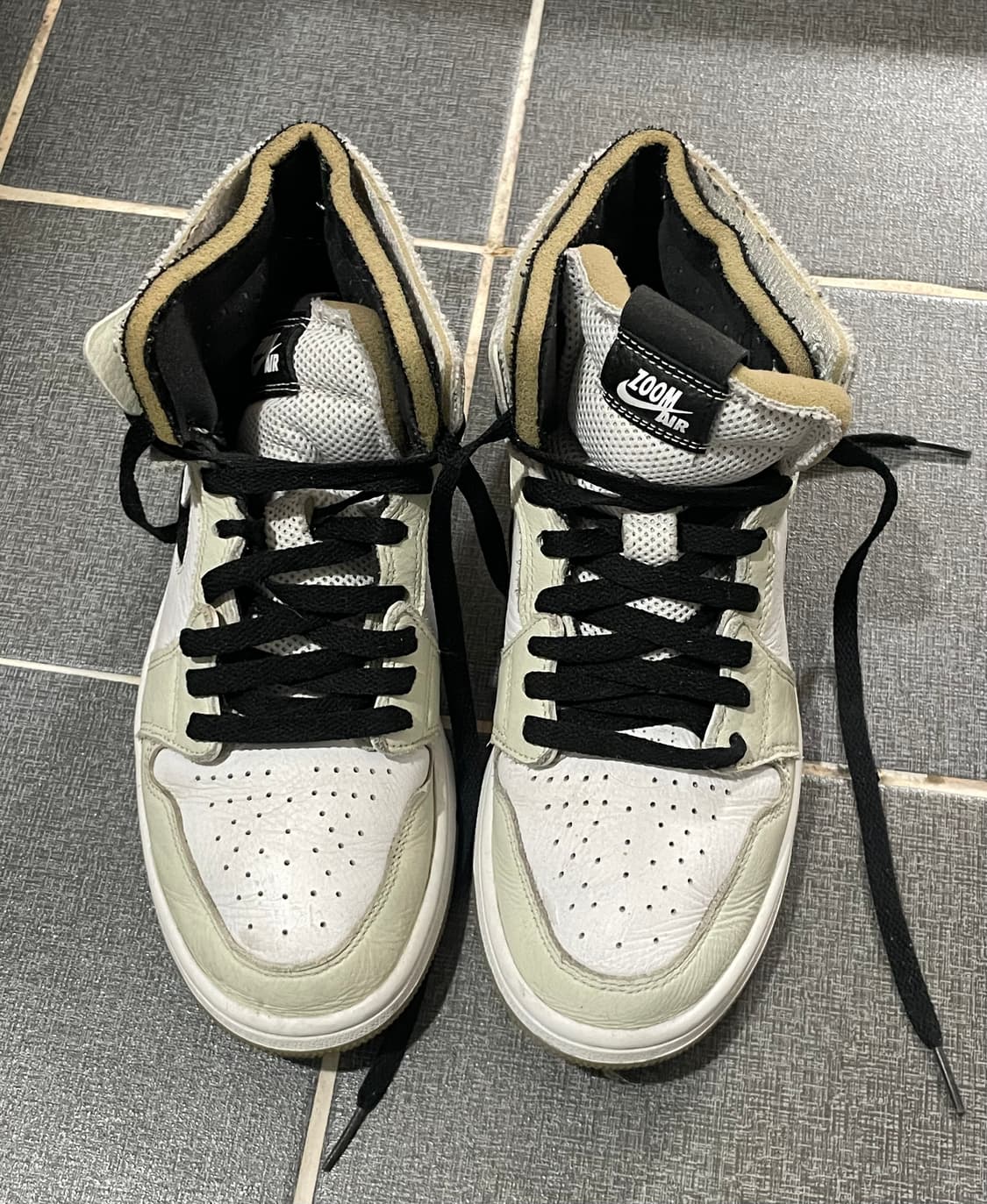 나이키 조던1 줌 에어 컴포크 라이트본 250 상품이미지3