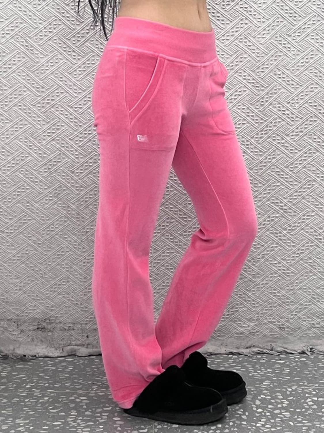 뉴발란스 Y2K 레트로 핑크 벨벳 트레이닝 팬츠 S C08910 상품이미지1