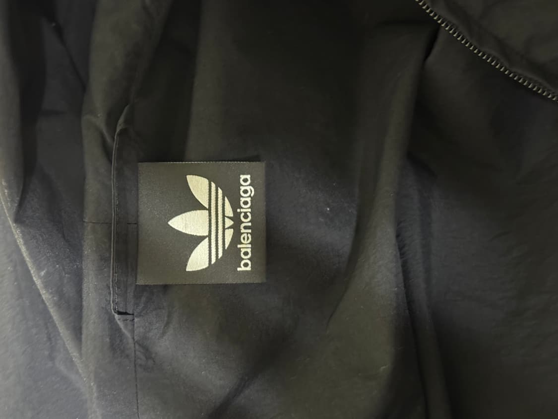 (XL극미중고) 발렌시아가X아디다스 포플린 후드 자켓 블랙 상품이미지5