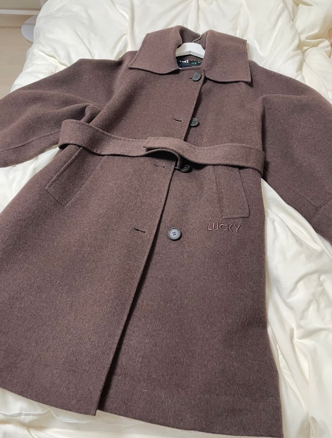 럭키슈에뜨 코트 상품이미지1