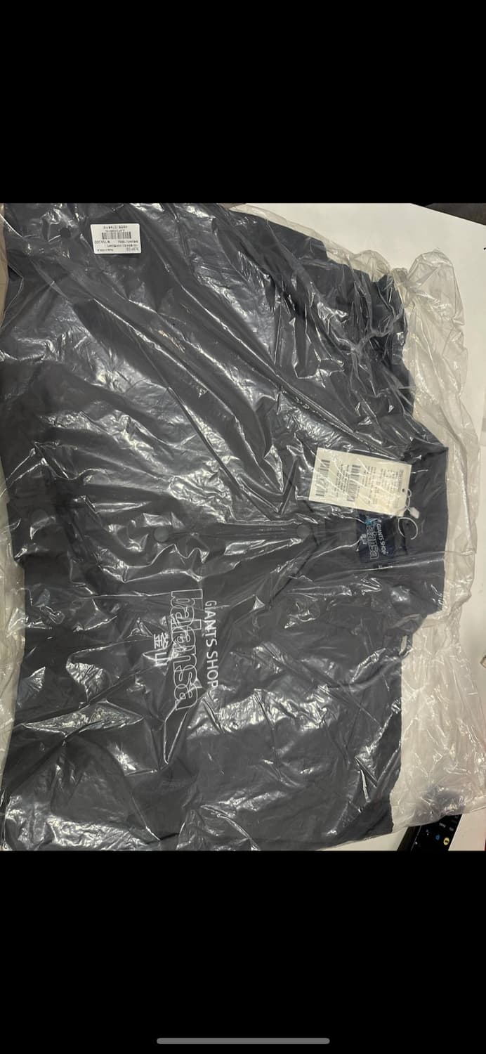 발란사 자이언츠샵 바람막이 그레이 색상 105  상품이미지5