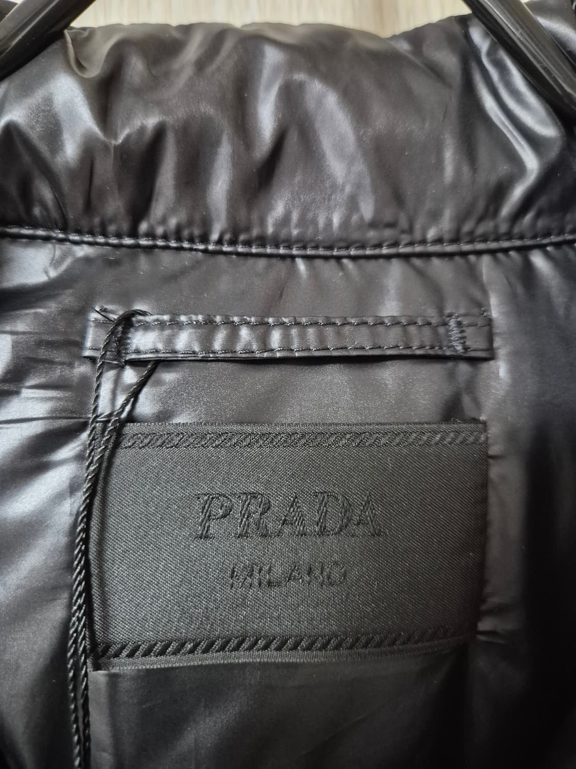 (새제품) 프라다 삼각로고 구스다운 패딩 조끼구스 (22년) 50 상품이미지6