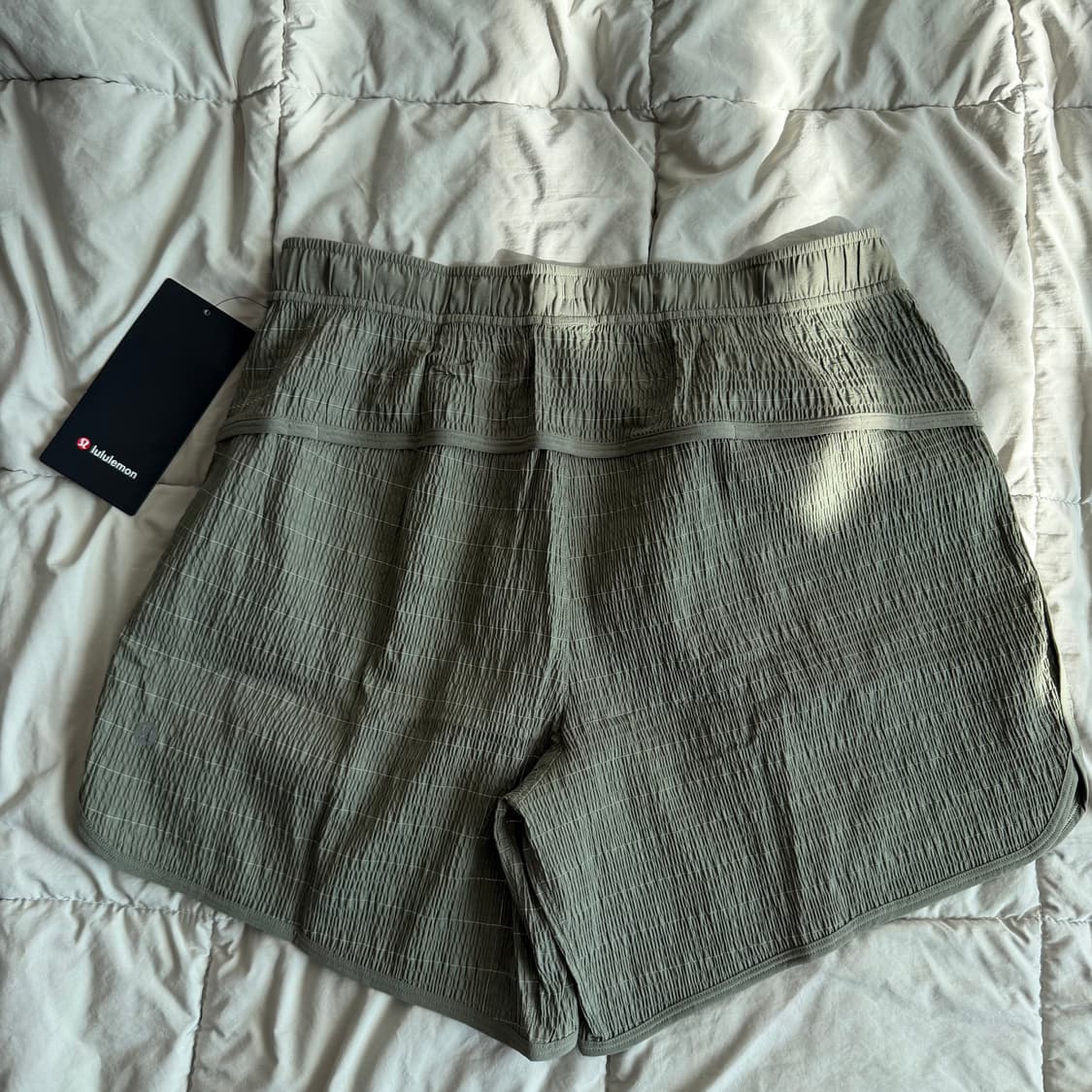 룰루레몬 마일 메이커 리플렉티브 쇼츠 라이너리스 m 새상품 판매합니다. 상품이미지5