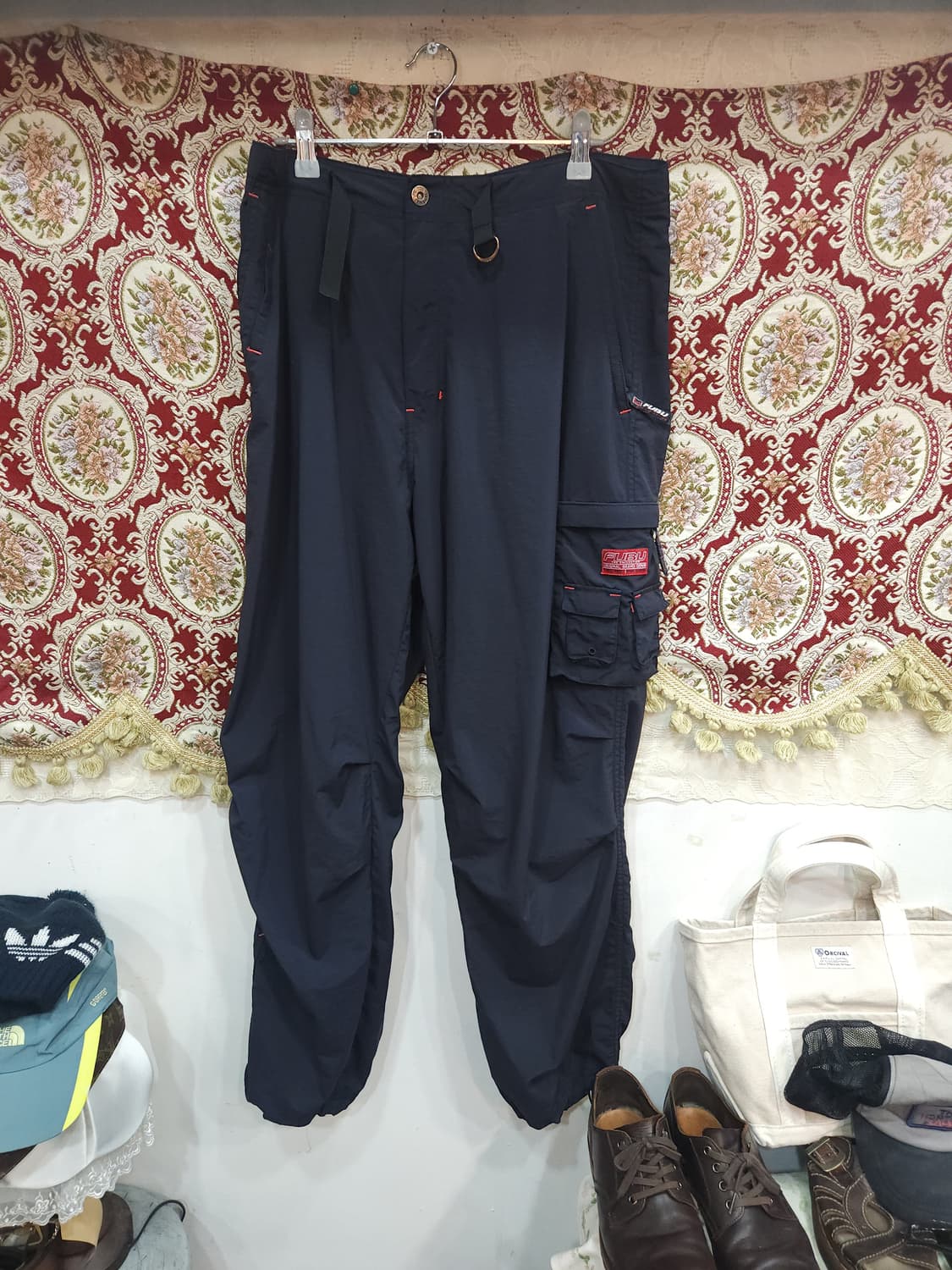 푸부 벨티드 웜업 카고 팬츠
​
fubu 상품이미지1