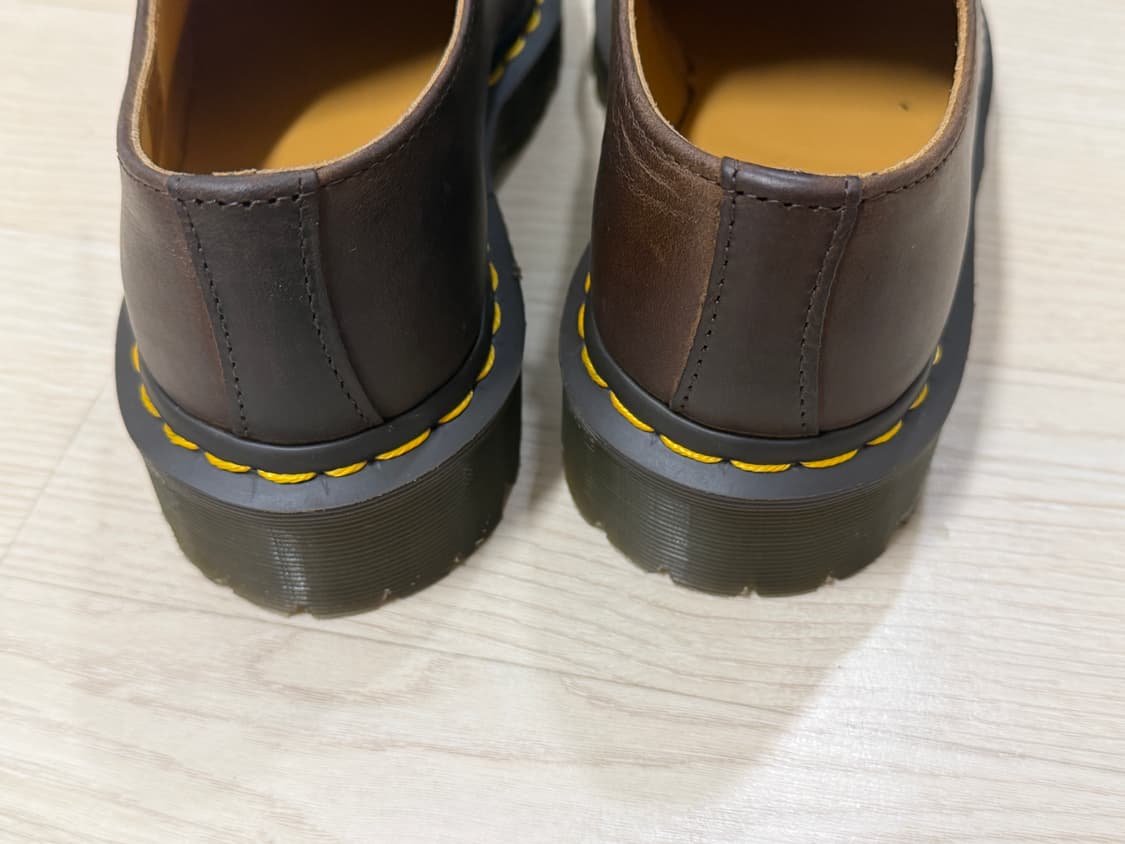 닥터마틴 1461 벡스 크레이지홀스 240 (박스없음) 상품이미지4