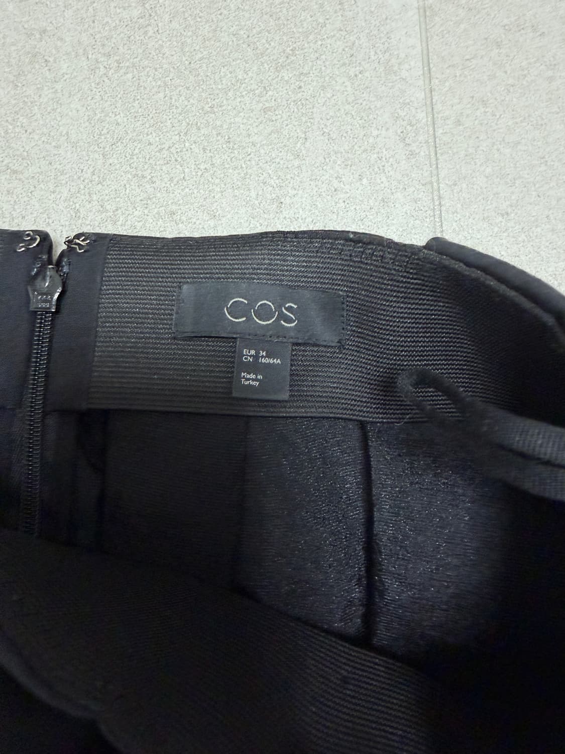 cos 벌룬핏 볼륨 스커트 상품이미지3