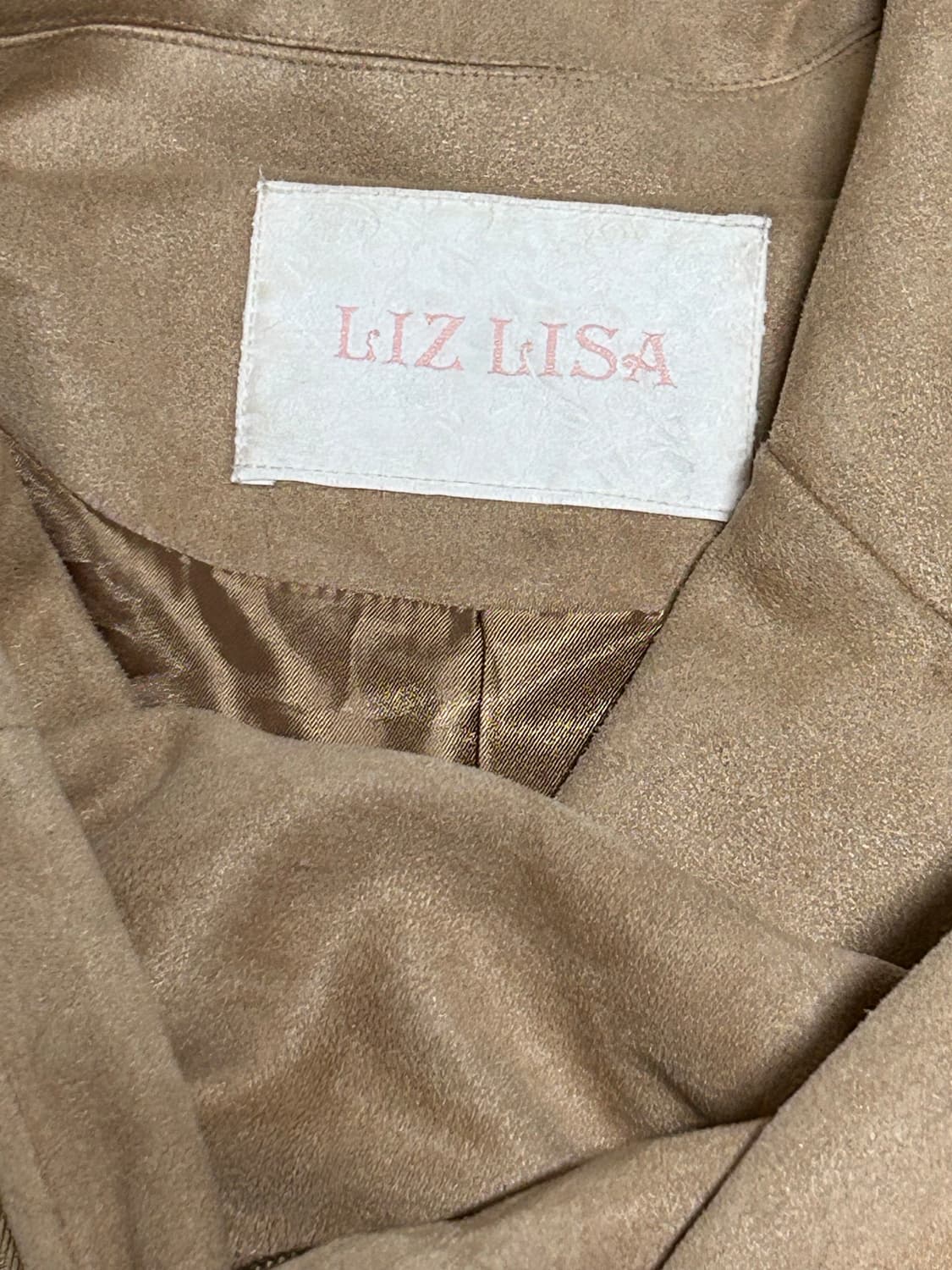 (유일매물) 리즈리사 리본 아일렛 스웨이드 크롭 라떼갸루 베이지 상품이미지4