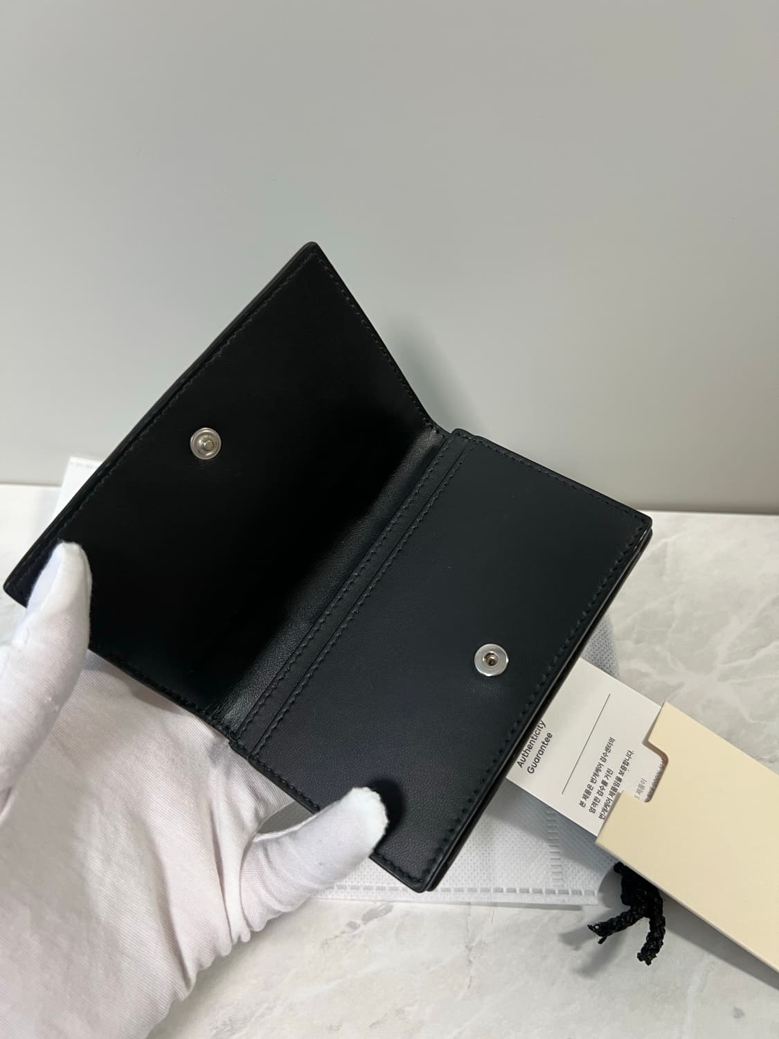 보테가베네타 카세트 비즈니스 카드지갑 상품이미지3