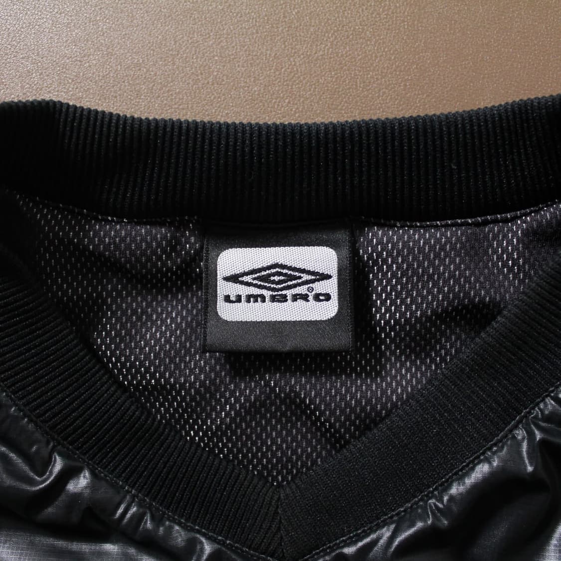 Umbro 엄브로 블랙 트레이닝 웜업 상품이미지5