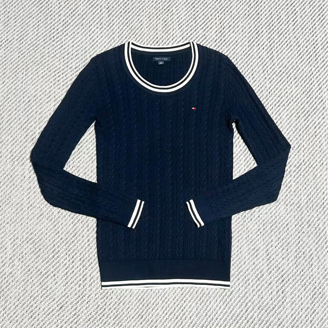 [XS] Tommy 타미힐피거 우먼즈 네이비 케이블 라운드 니트 상품이미지1
