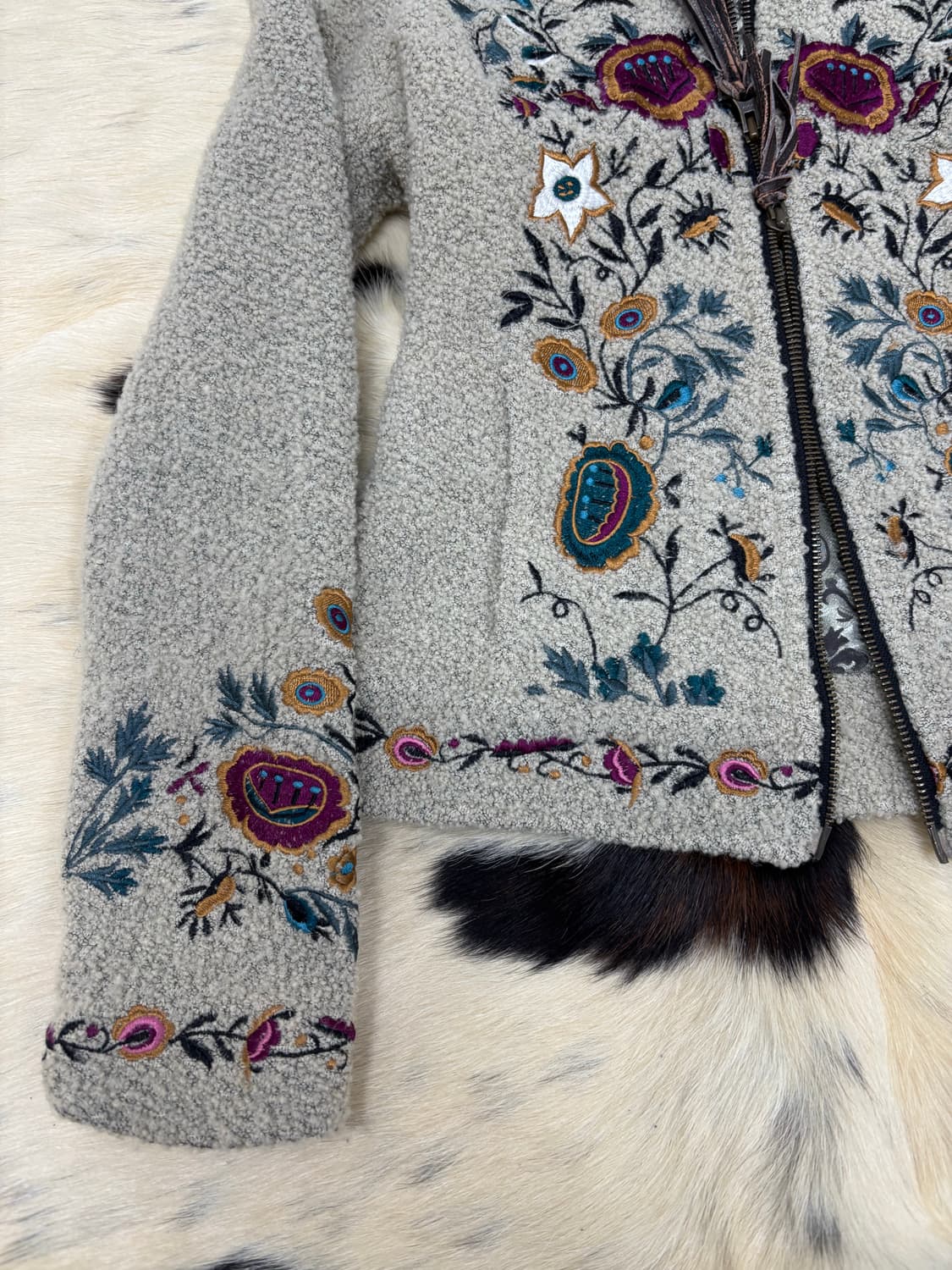 [OZZ ON] Flowers embroidery Wool 2-way Z 상품이미지4