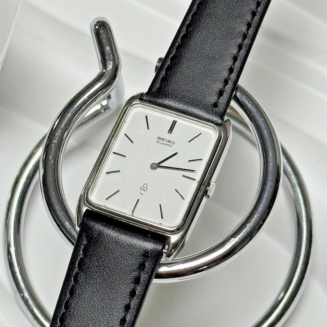 80's90's 세이코 빈티지 쿼츠 탱크 미니멀 워치 상품이미지4