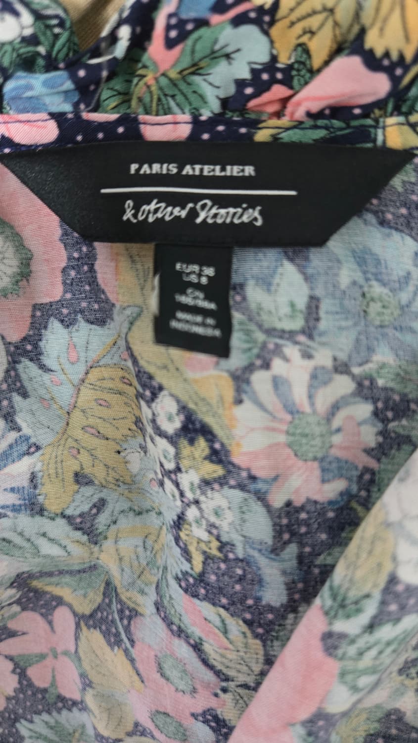 앤아더스토리즈 플라워 프릴블라우스 상품이미지6