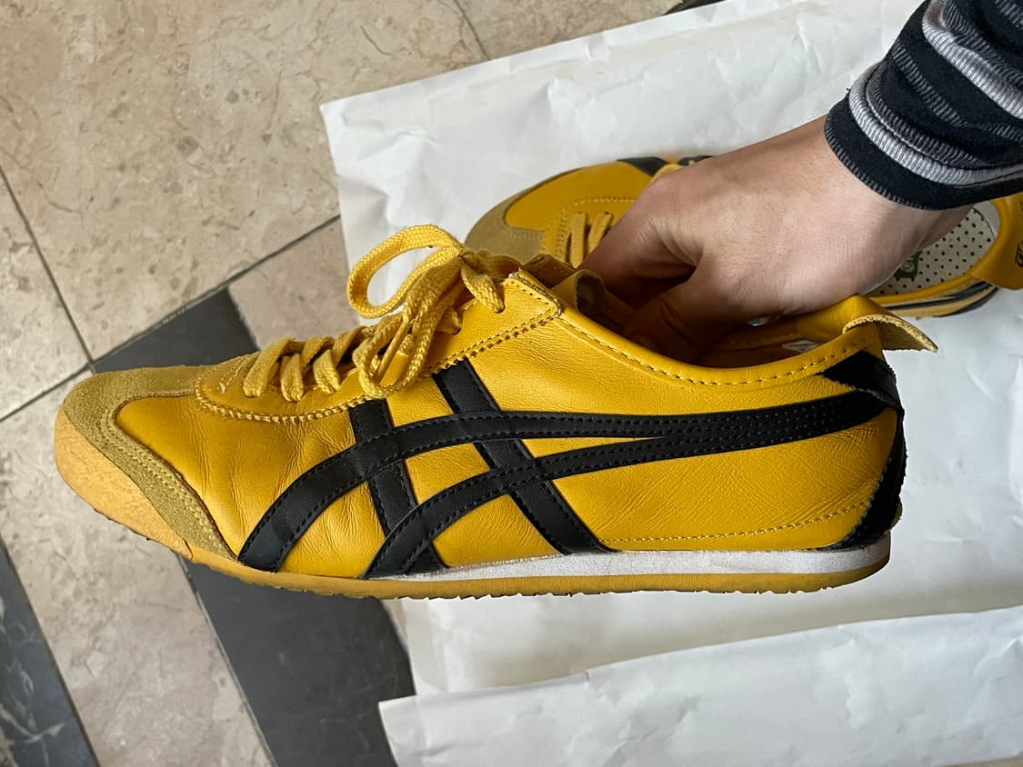 오니츠카 타이거 멕시코 66 옐로우 블랙 265사이즈 판매합니다! 상품이미지3