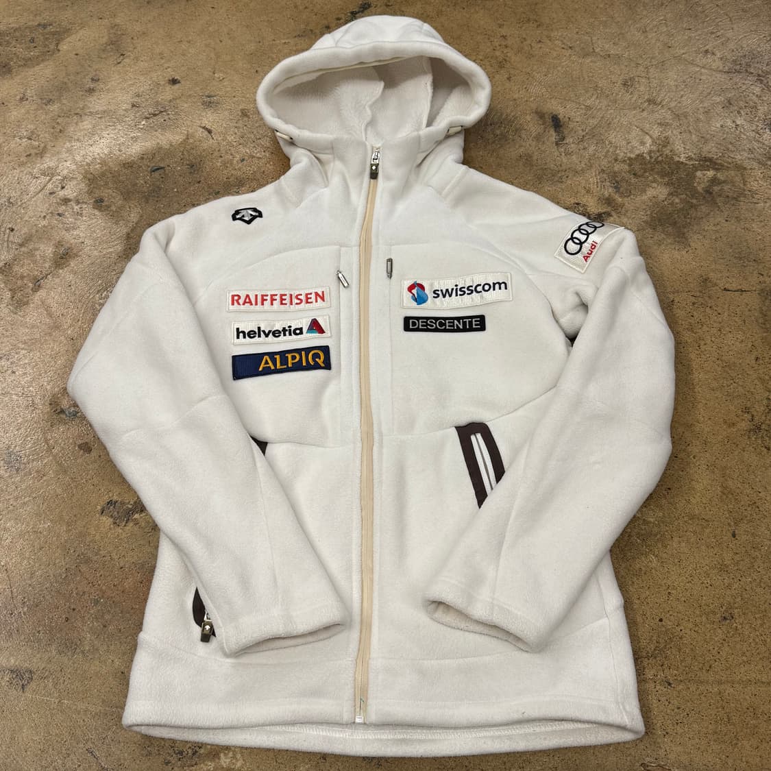 [정품/85] 데상트 스위스 스키팀 후드 플리스 자켓 b17 상품이미지2