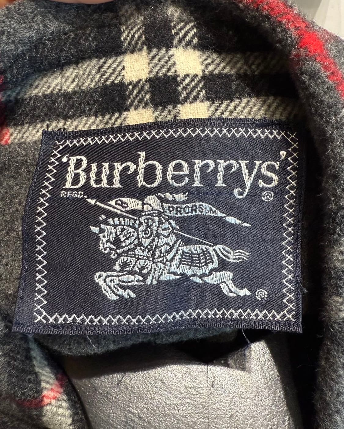 버버리 그레이 노바체크 크롭 자켓  상품이미지8