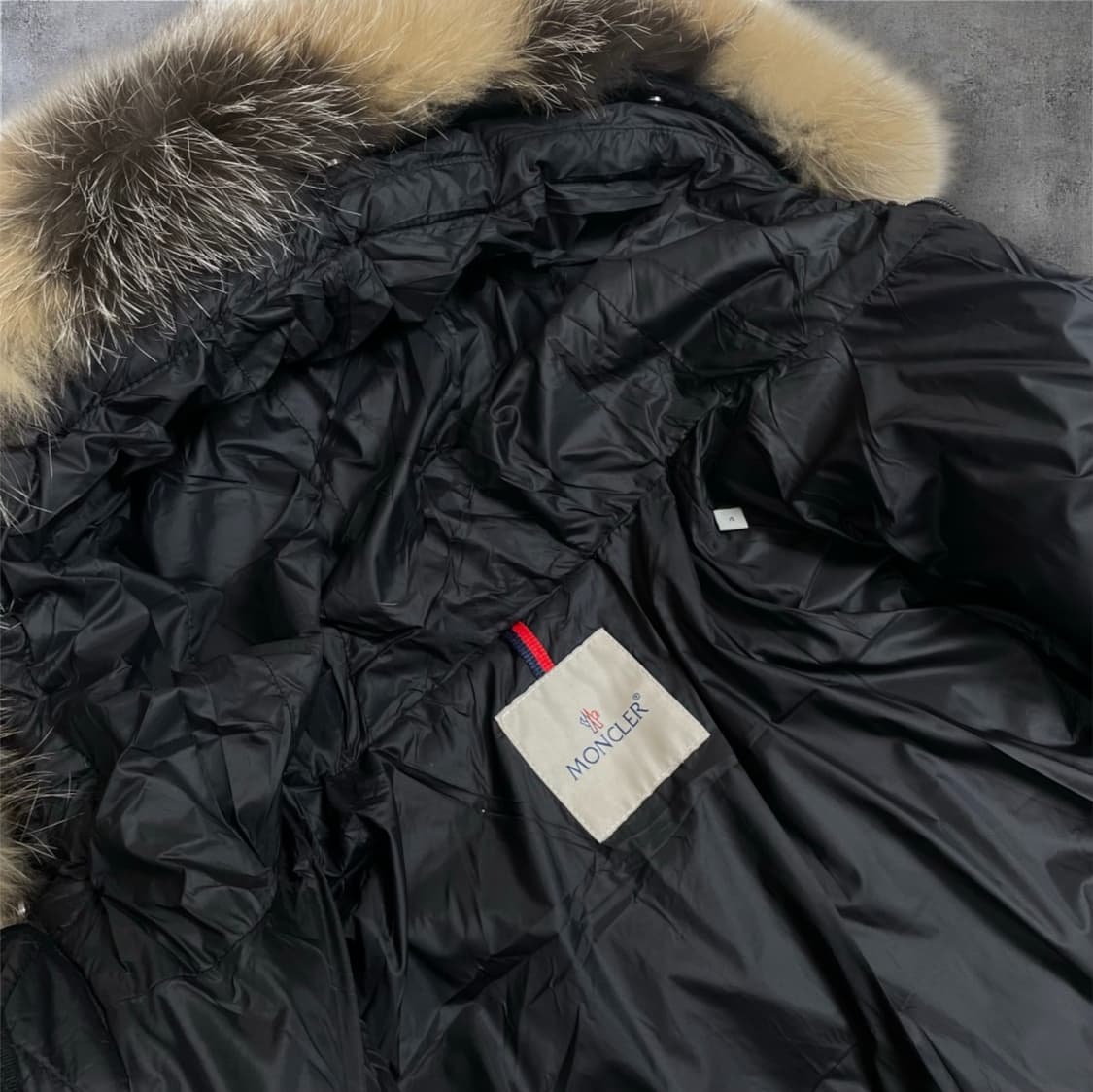 몽클레어 Moncler  후드 퍼 롱패딩 4 상품이미지3