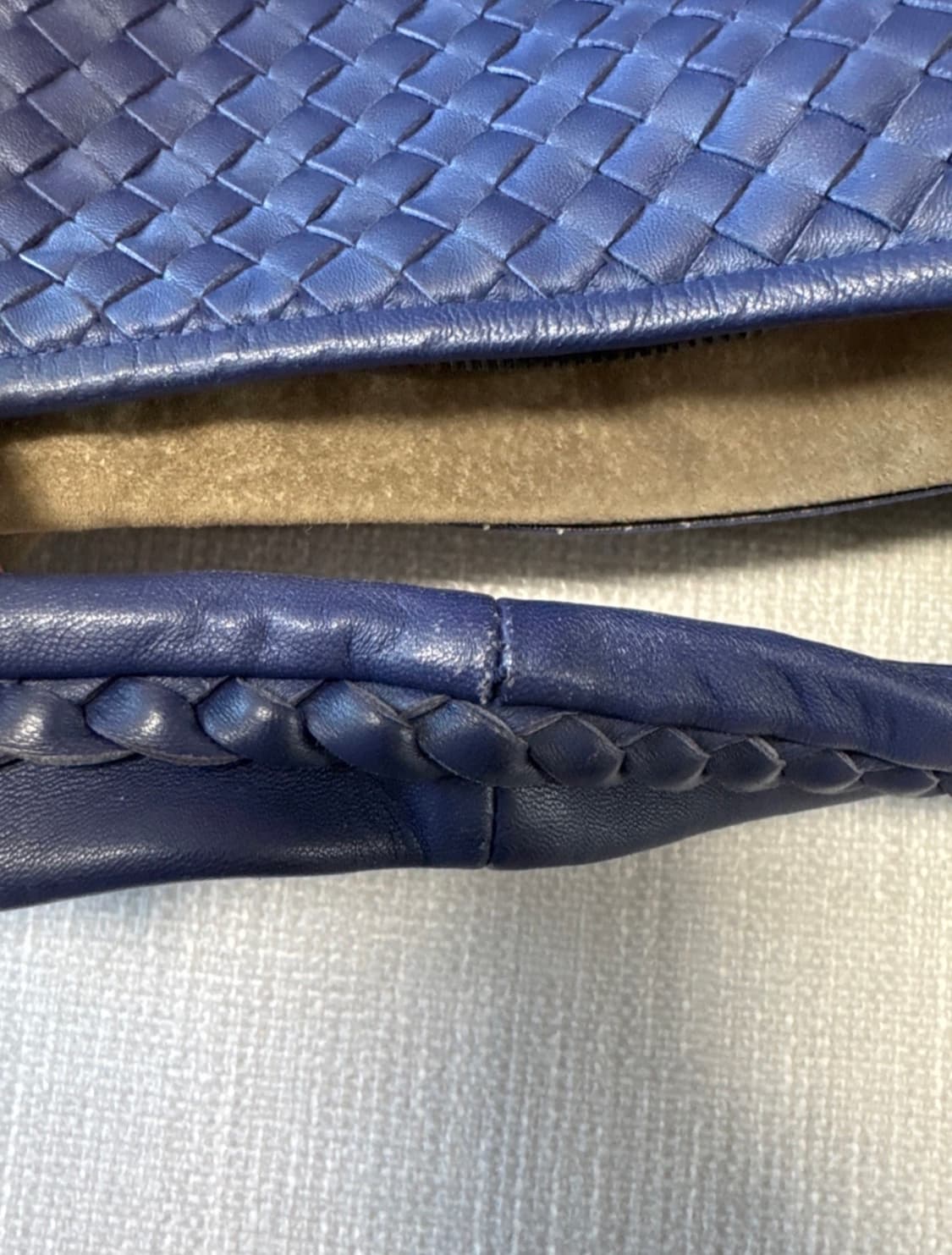 보테가베네타 인트레치아토 호보백 네이비 상품이미지4