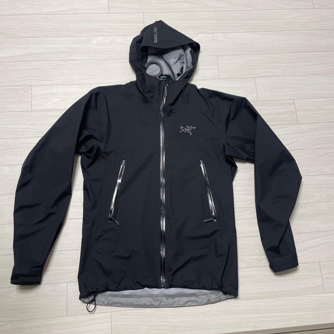 아크테릭스 베타 블랙 바람막이 S 상품이미지1
