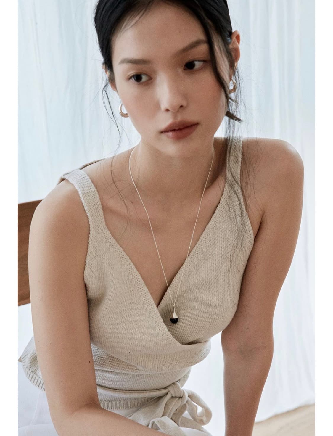 에뜨리브 오닉스 벨 드롭 롱 목걸이 상품이미지4
