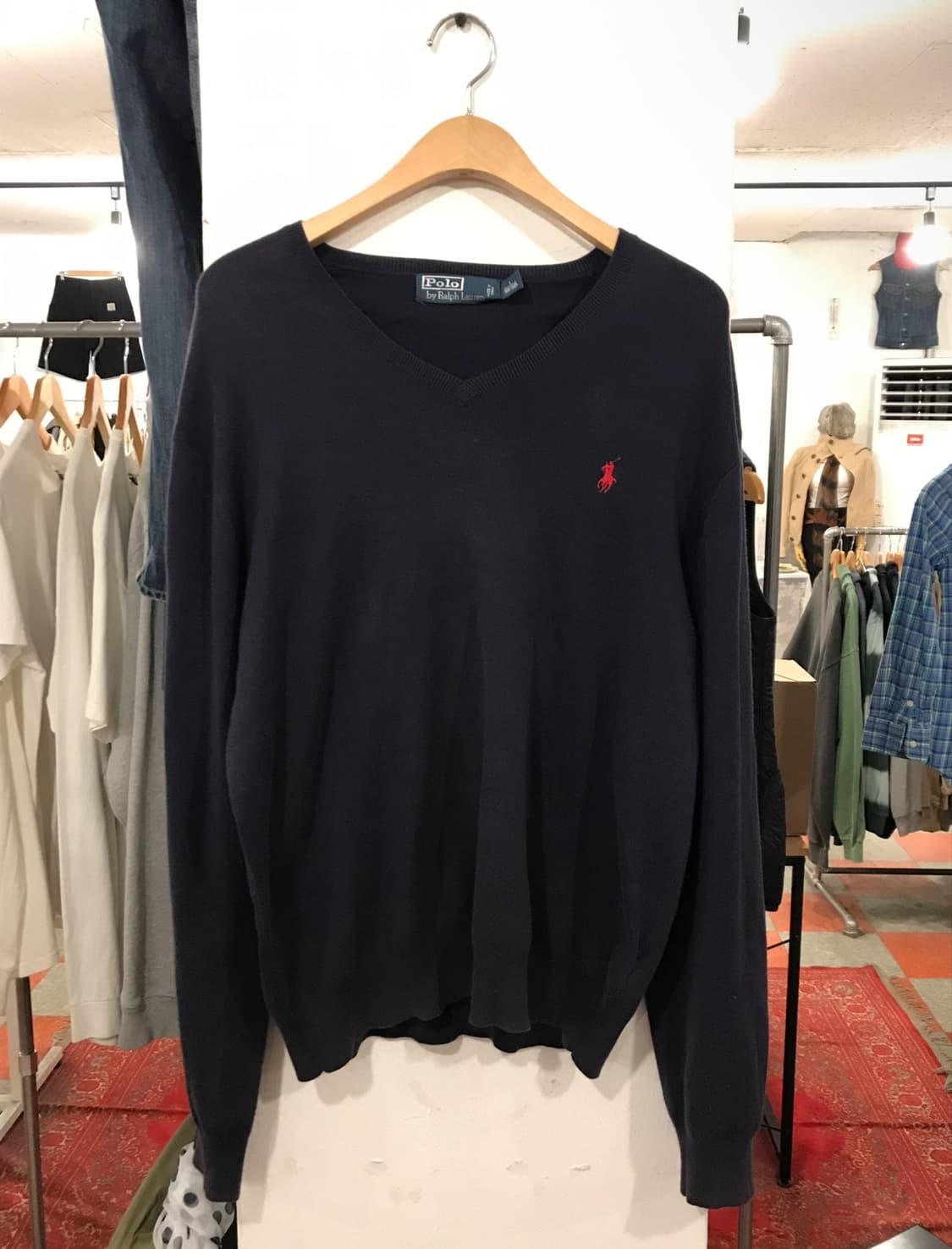 폴로 브이넥 니트 상품이미지2