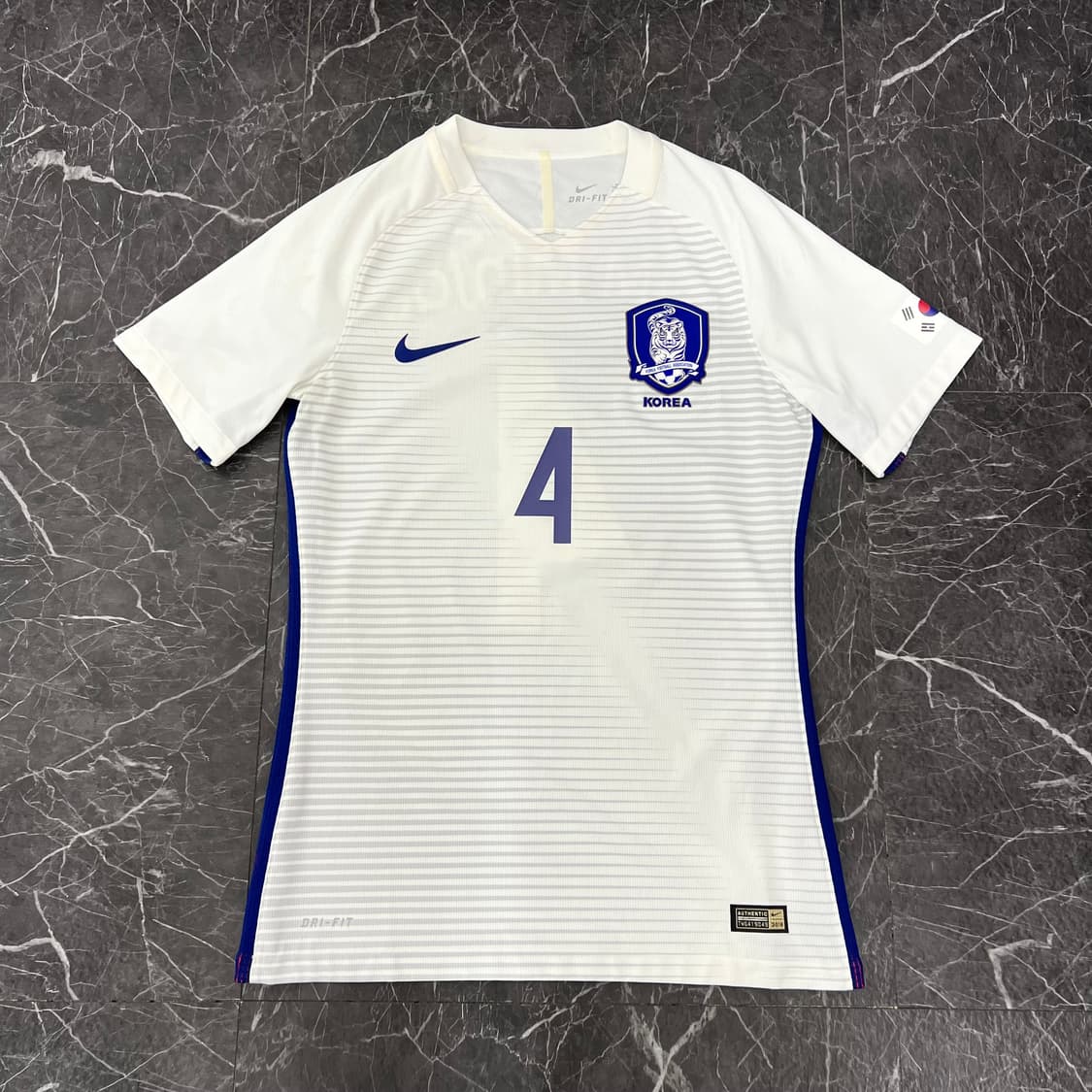 나이키 16-18 대한민국 국가대표 선수지급용 김민재 유니폼 상품이미지2