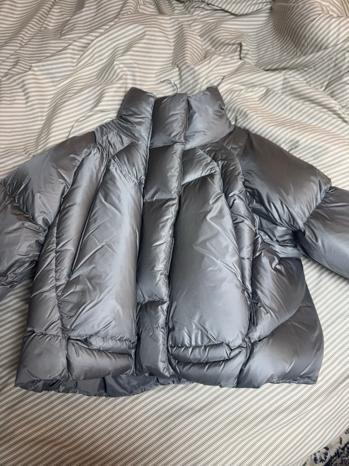 엔타이어스튜디오 uvr 푸퍼패딩 상품이미지1