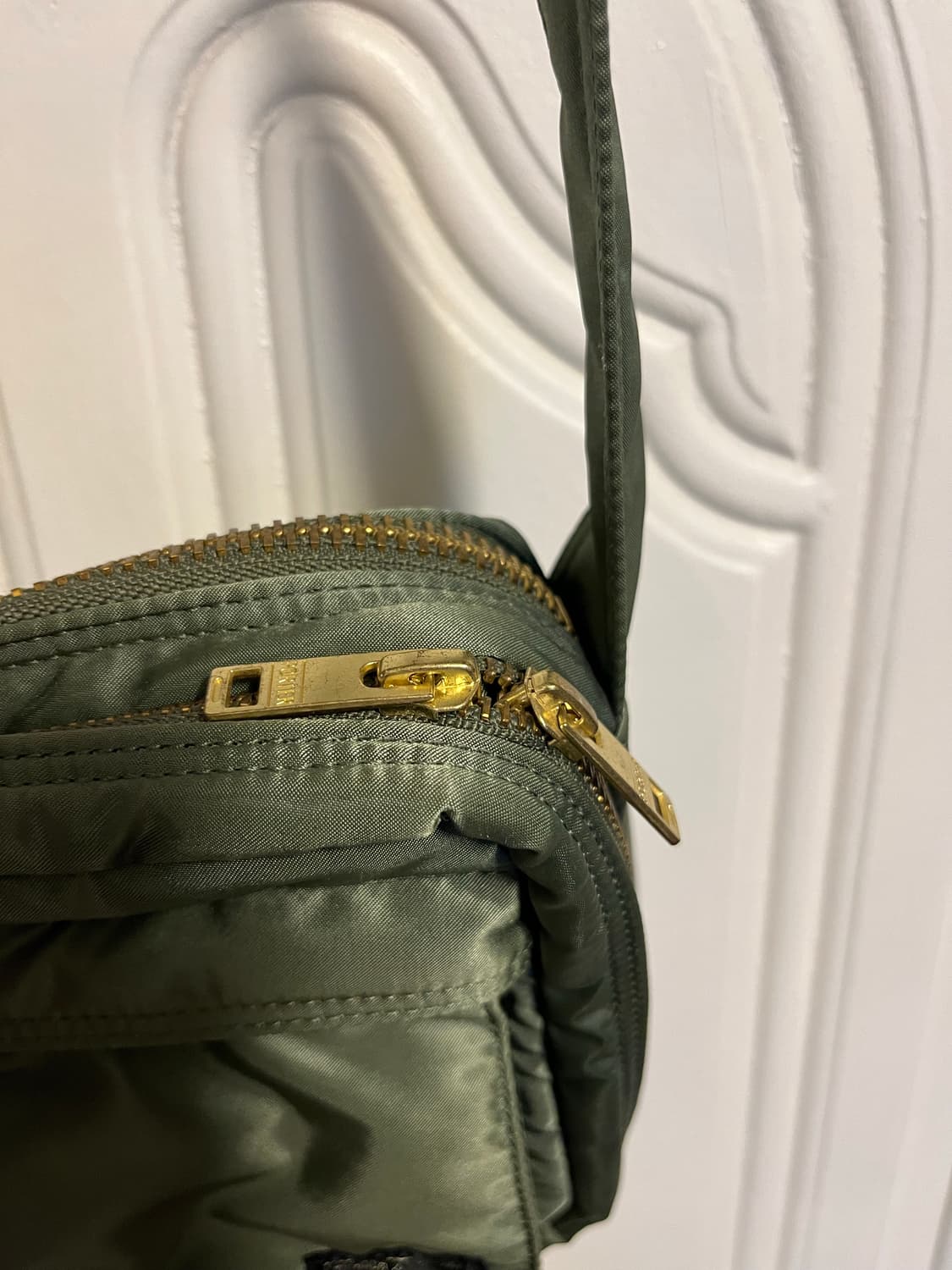 포터 탱크 숄더백 S (세이지 그린) 상품이미지3