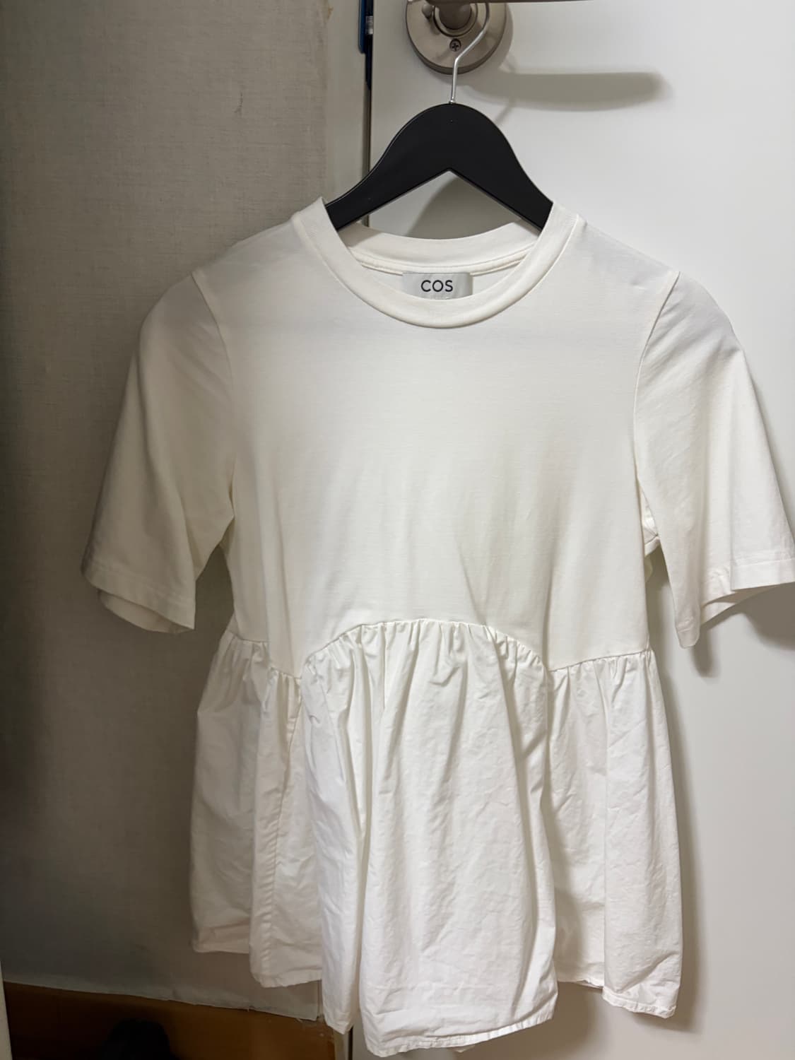 코스 반팔티 xs 상품이미지1