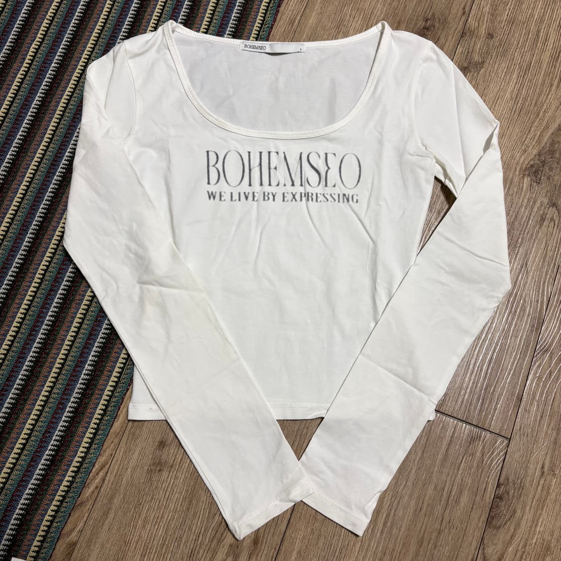 보헤미안서울 기본티 s 상품이미지1